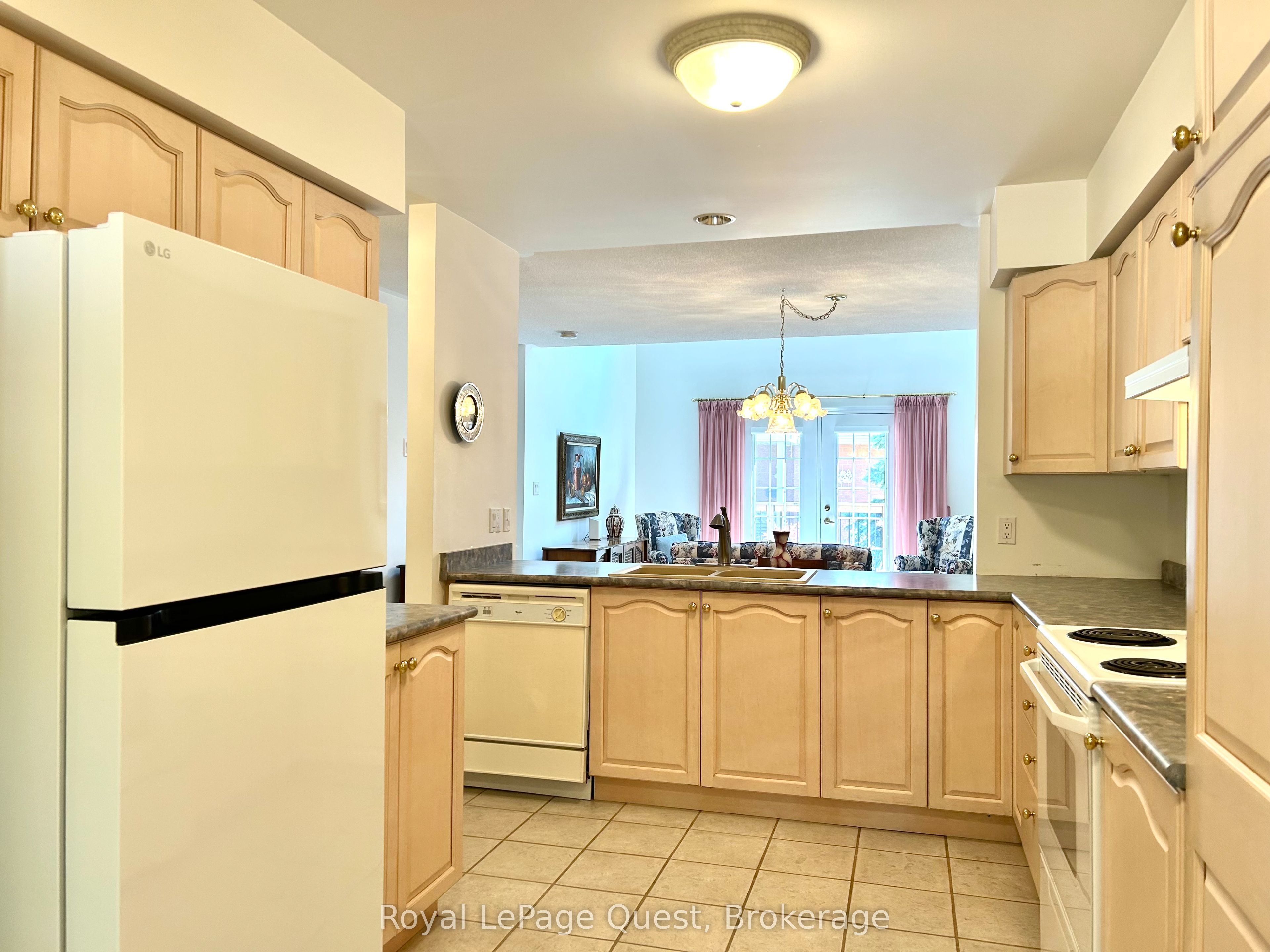 55 Museum Drive 602 Property Photo 8