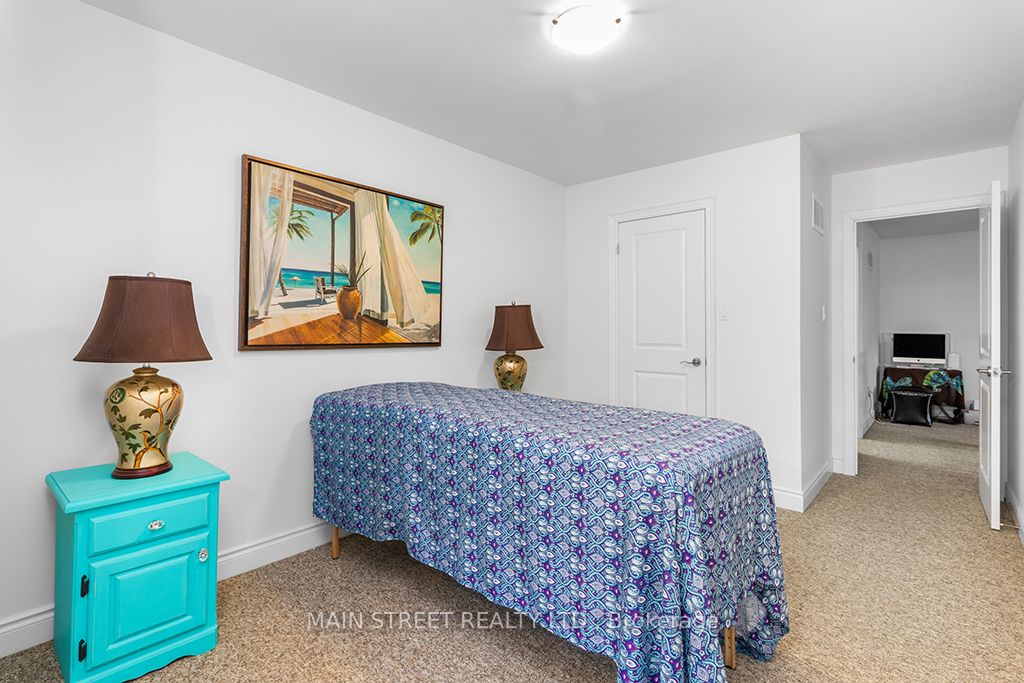 36 Savannah Crescent Property Photo 27