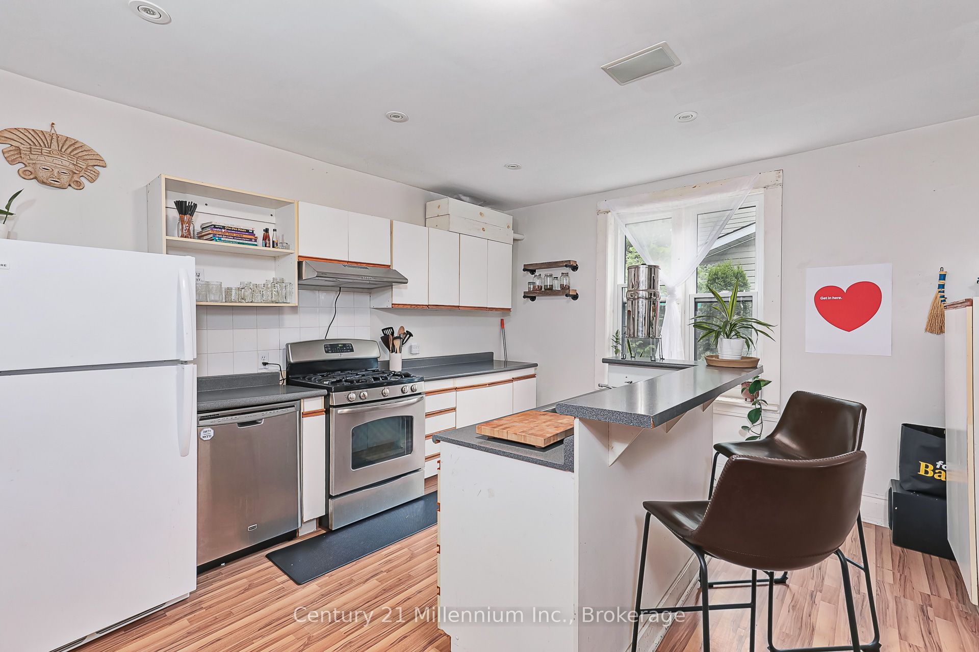 421 Napier Street Property Photo 26