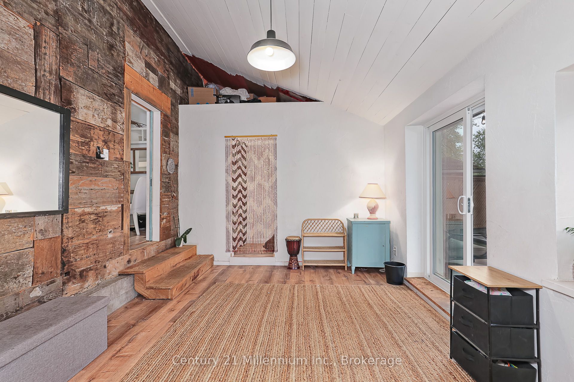 421 Napier Street Property Photo 32