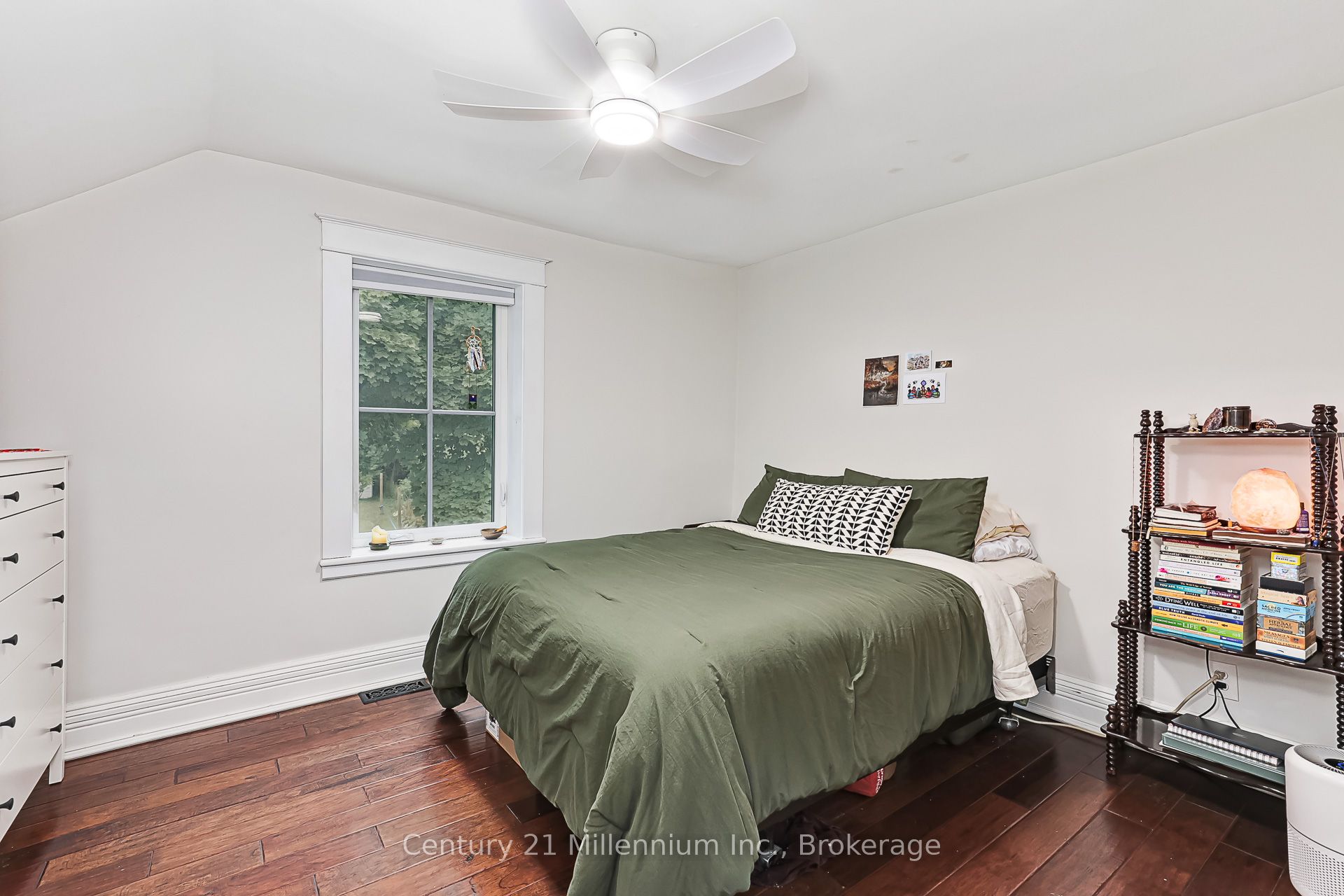 421 Napier Street Property Photo 35