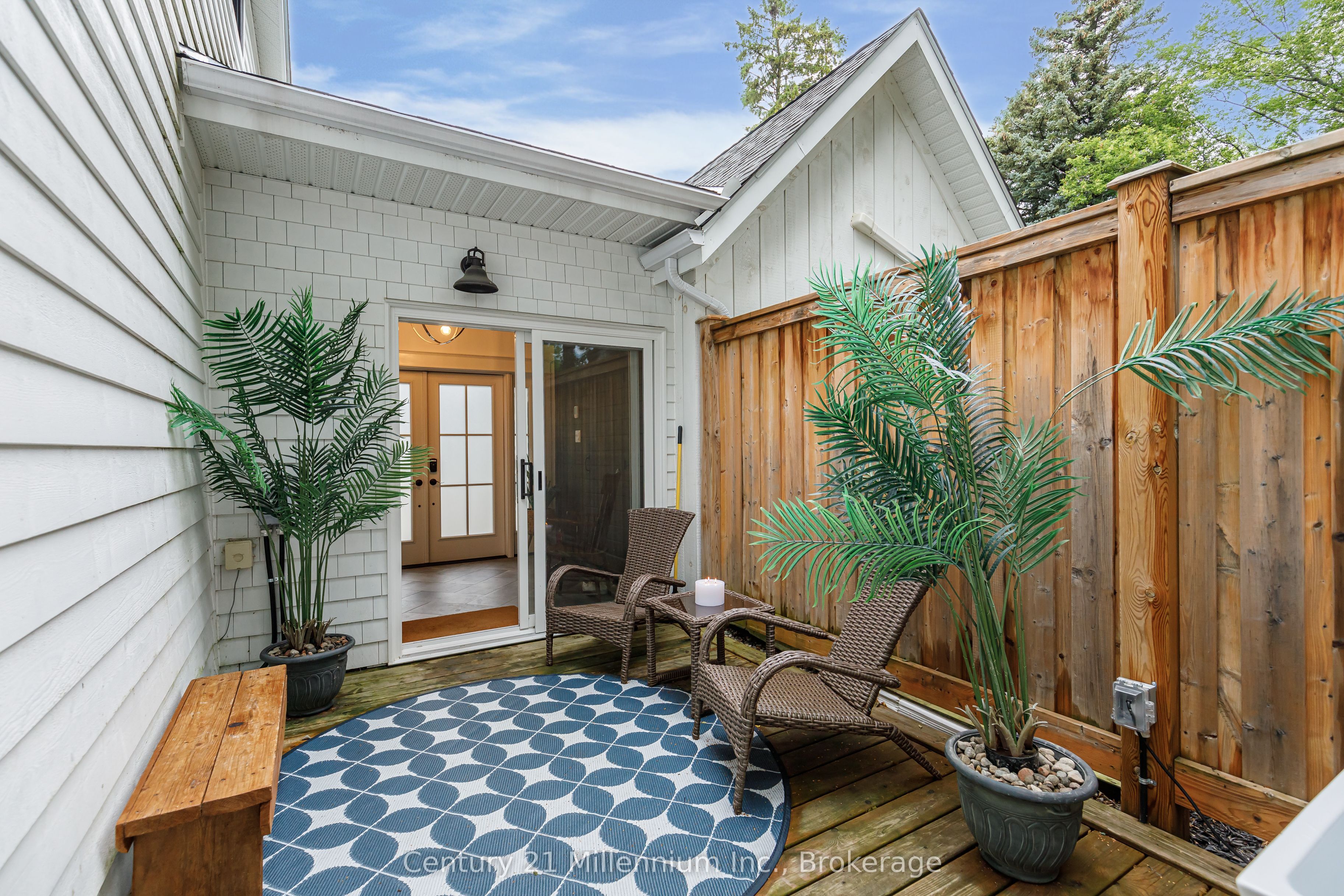 421 Napier Street Property Photo 45