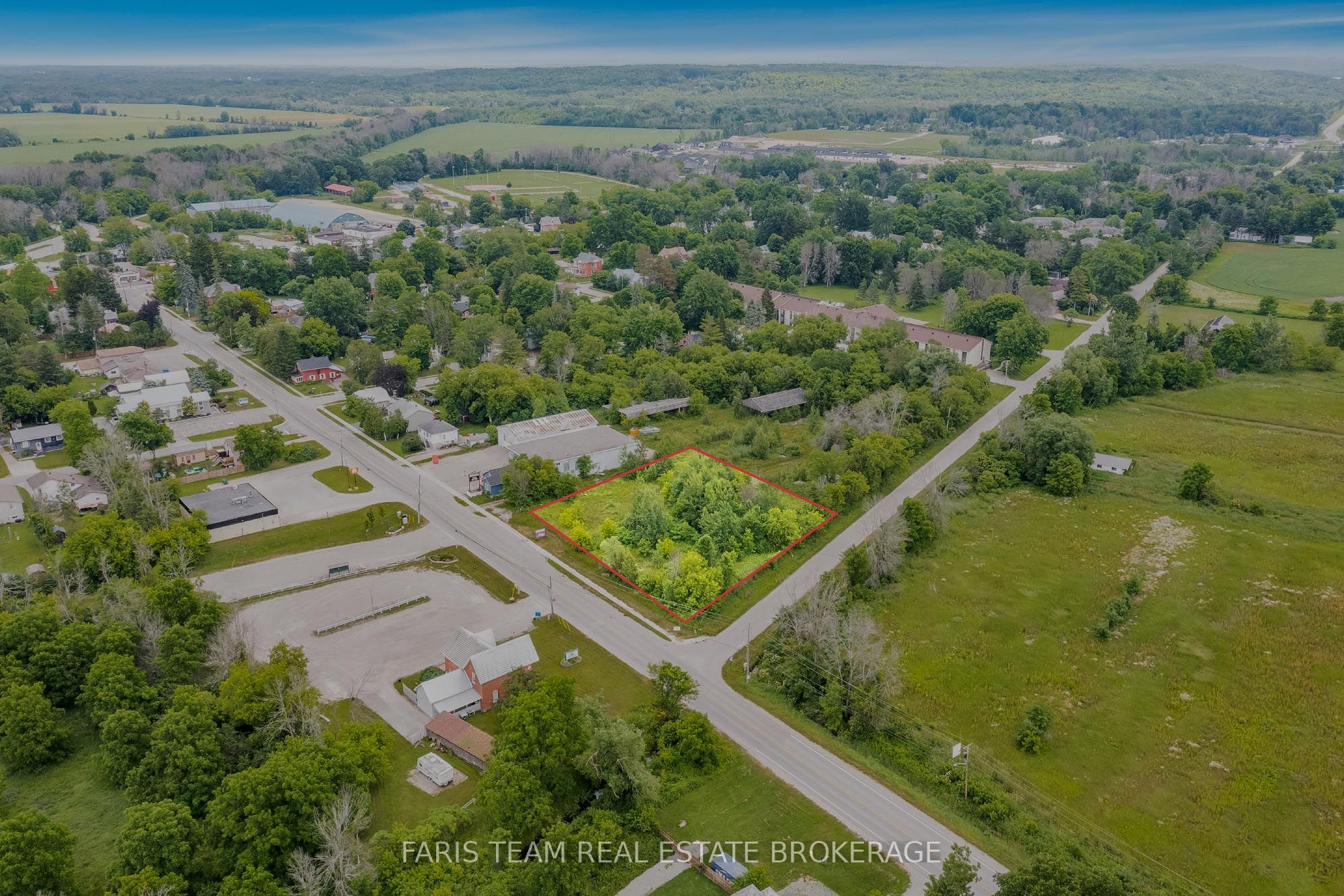 19 Sturgeon Bay Road Property Photo 1