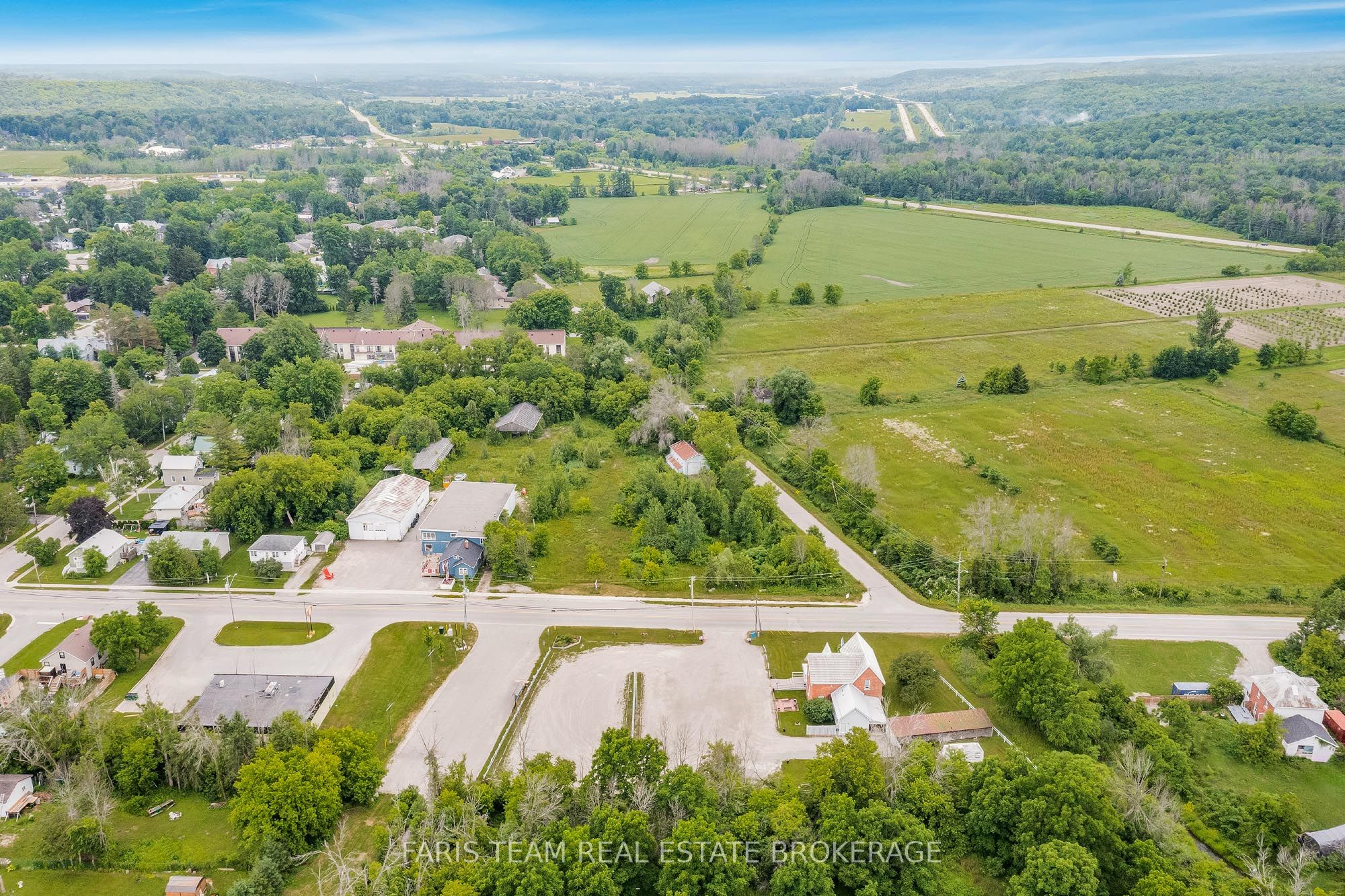 19 Sturgeon Bay Road Property Photo 3