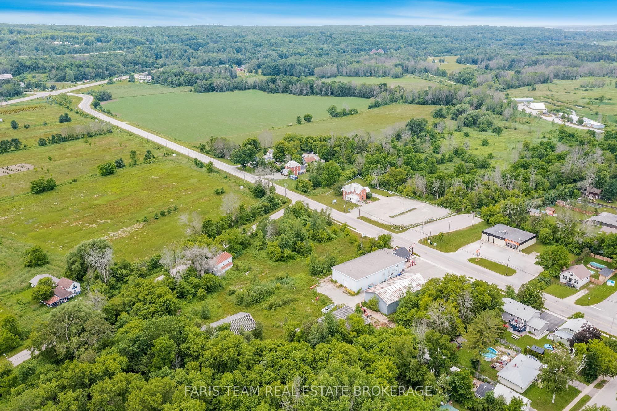 19 Sturgeon Bay Road Property Photo 10