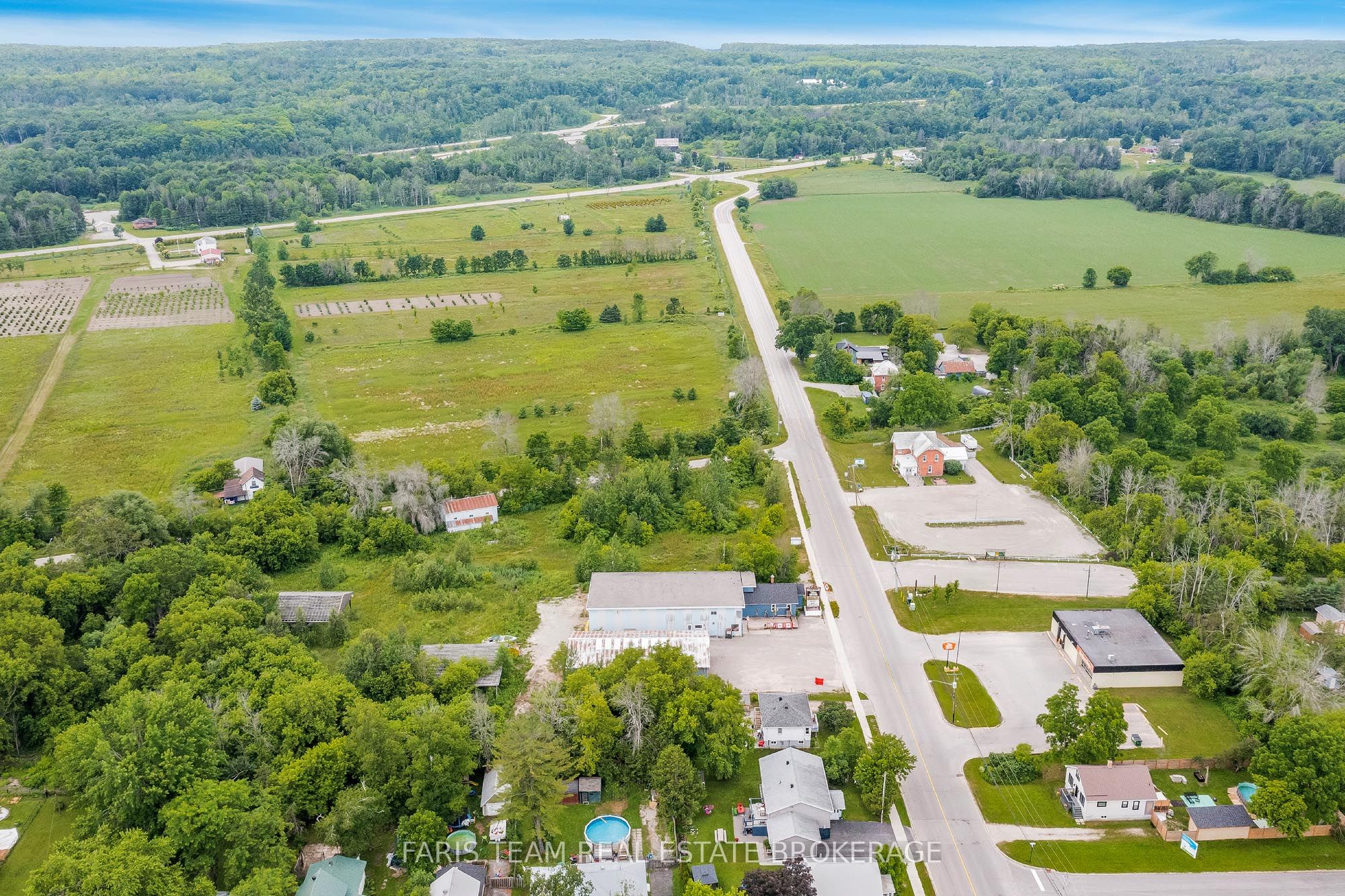 19 Sturgeon Bay Road Property Photo 11