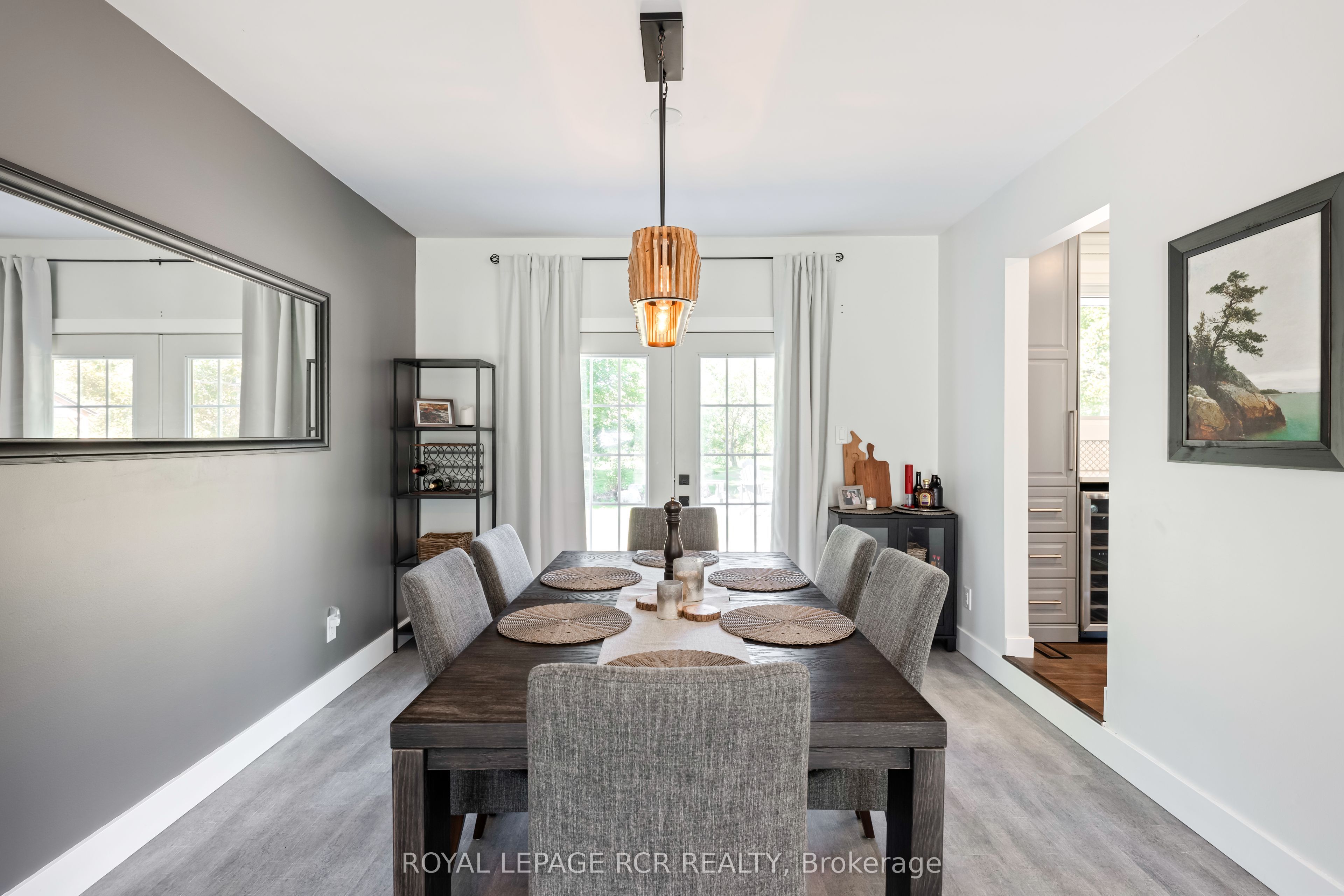 2534 Sunnidale Road Property Photo 13