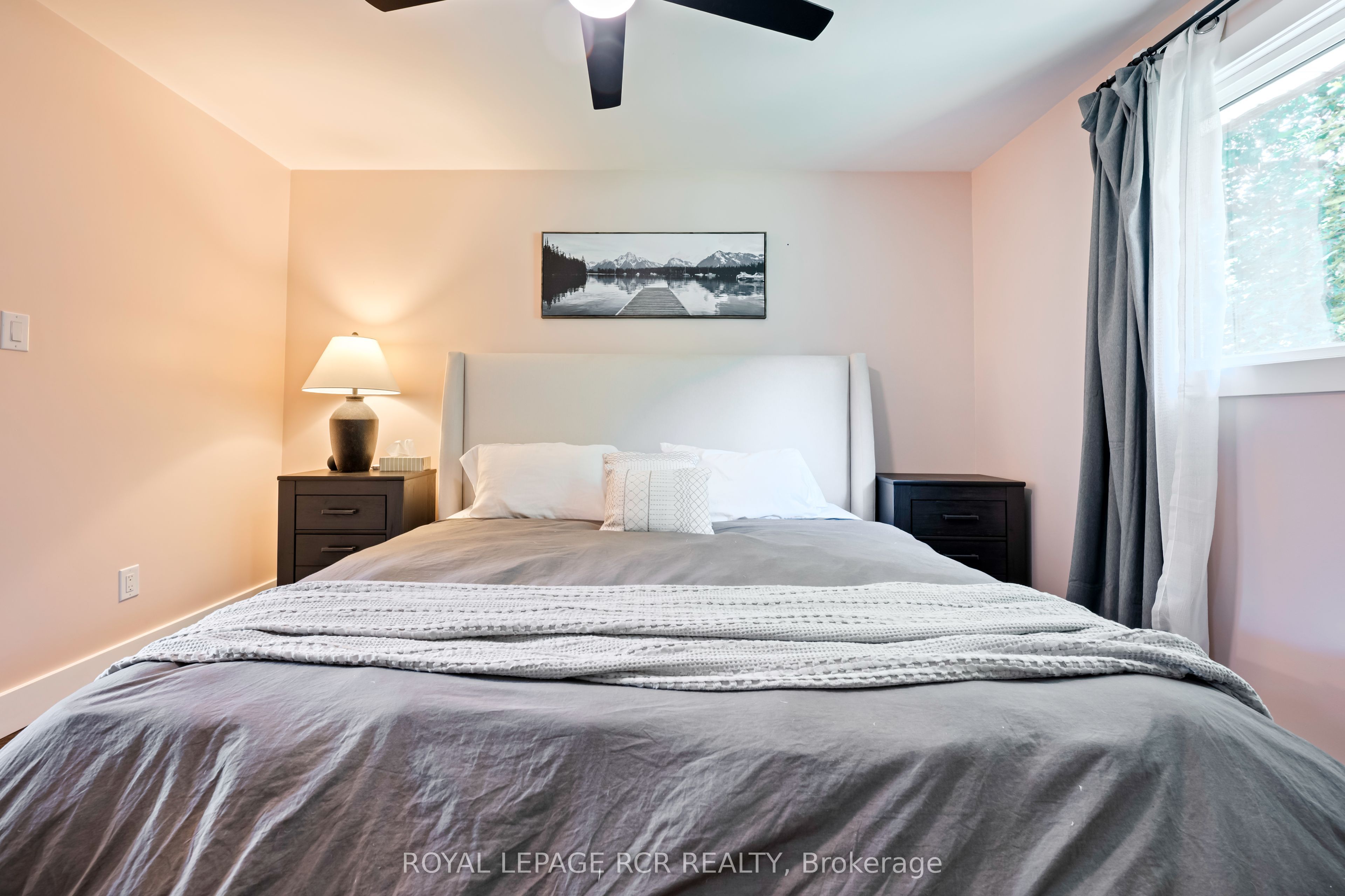 2534 Sunnidale Road Property Photo 19