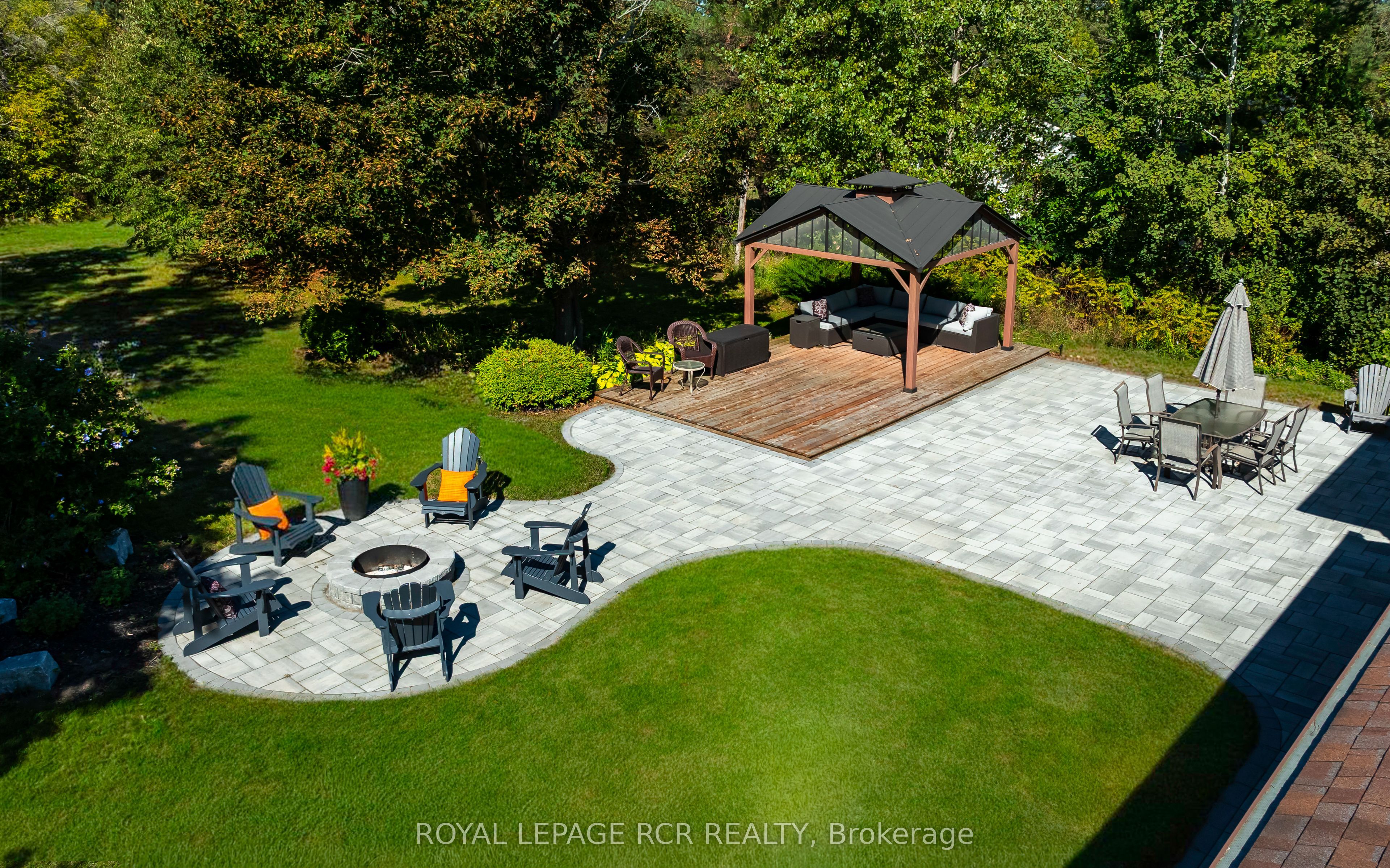 2534 Sunnidale Road Property Photo 36