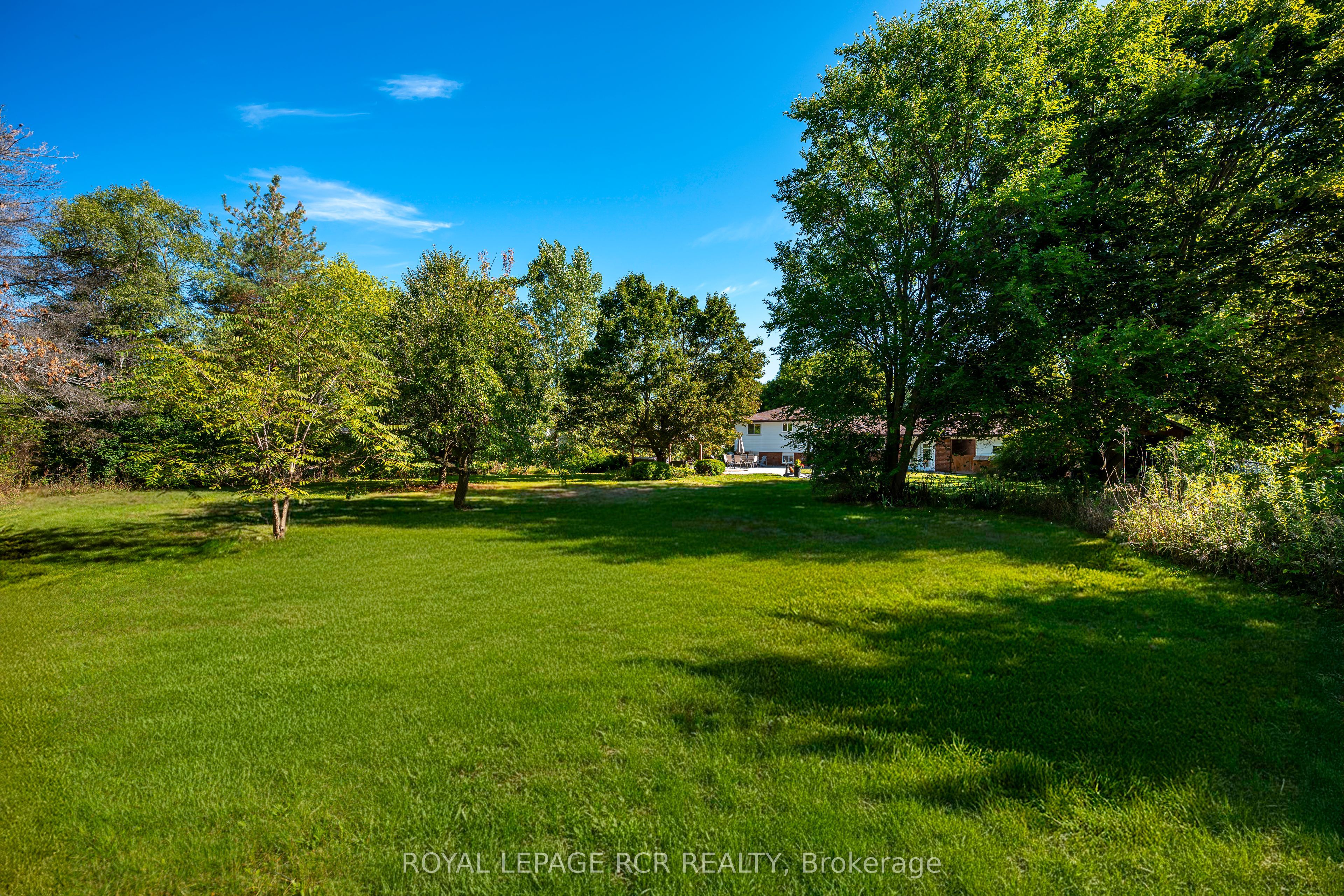 2534 Sunnidale Road Property Photo 39