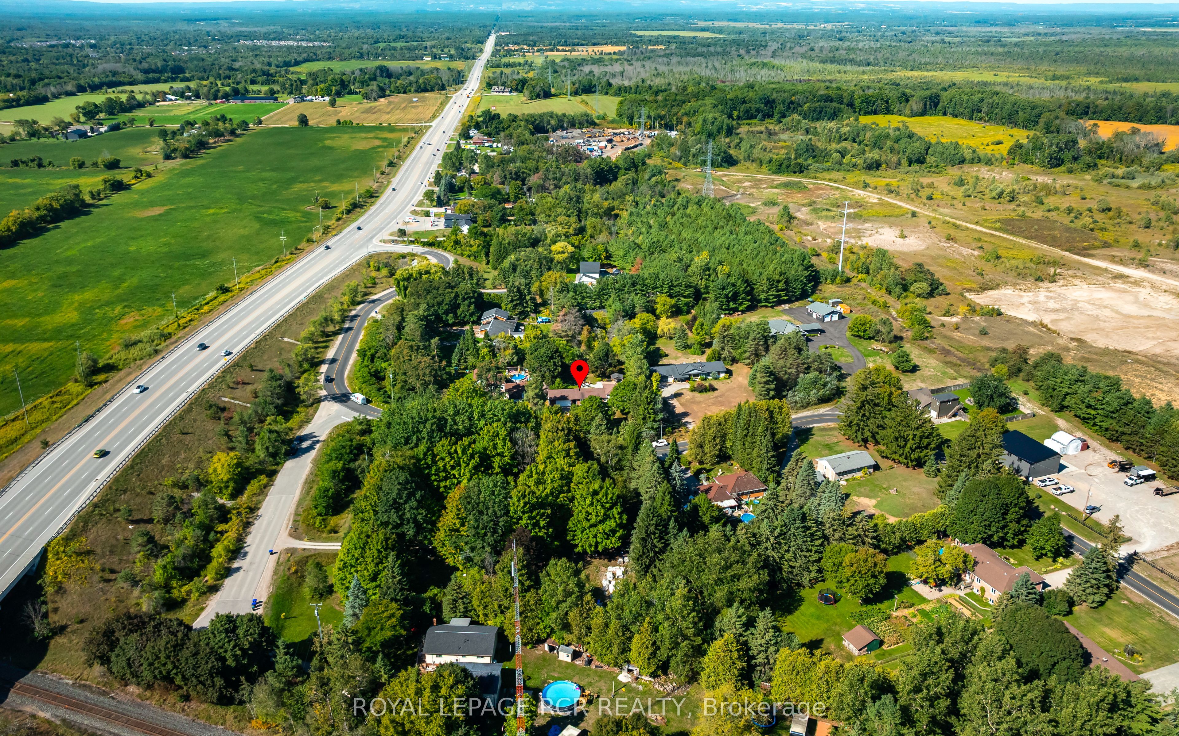 2534 Sunnidale Road Property Photo 41