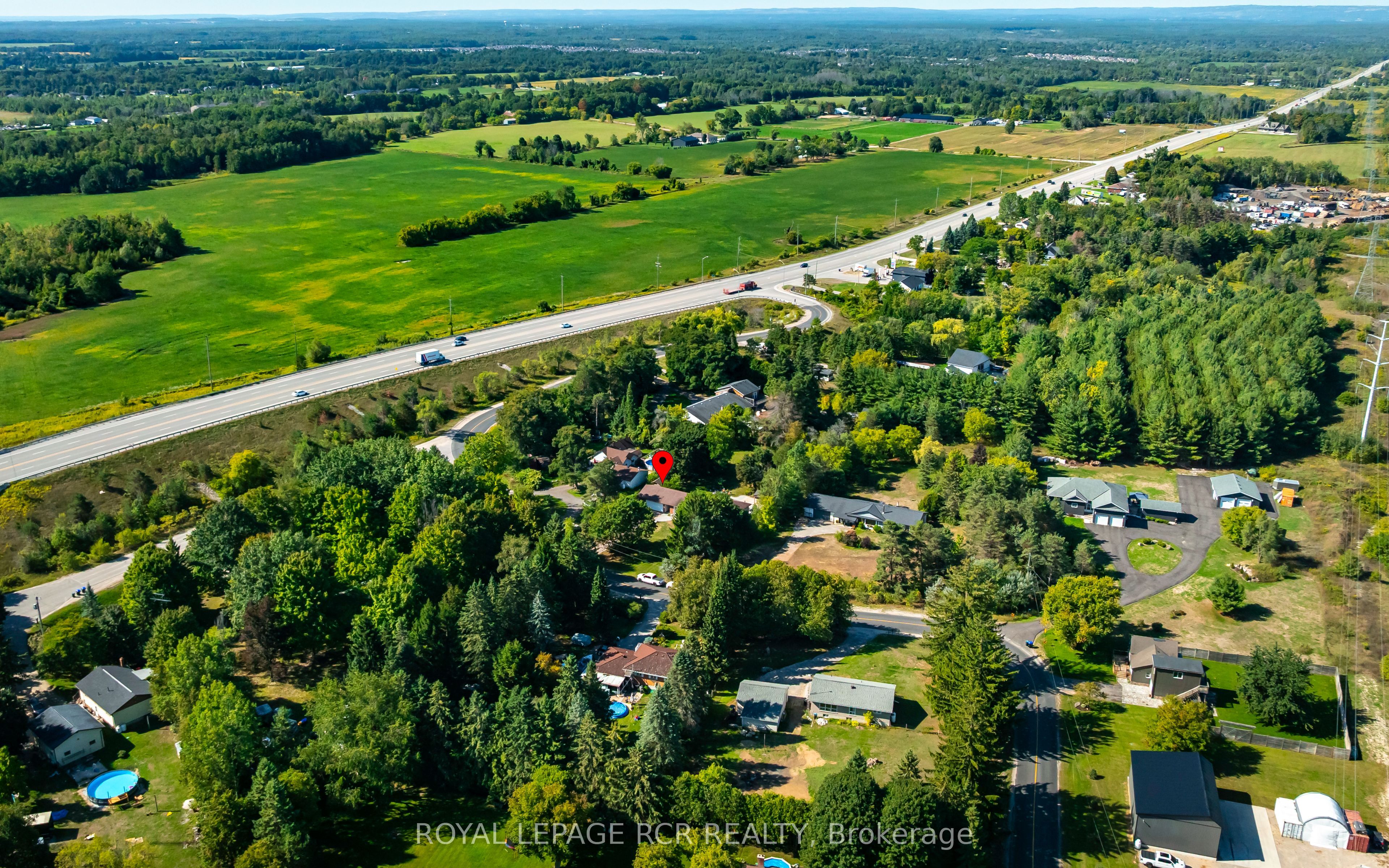2534 Sunnidale Road Property Photo 42