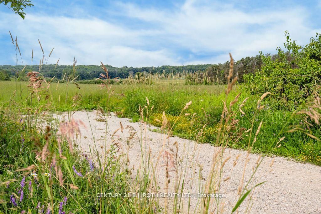 570 Curry Road Property Photo 3