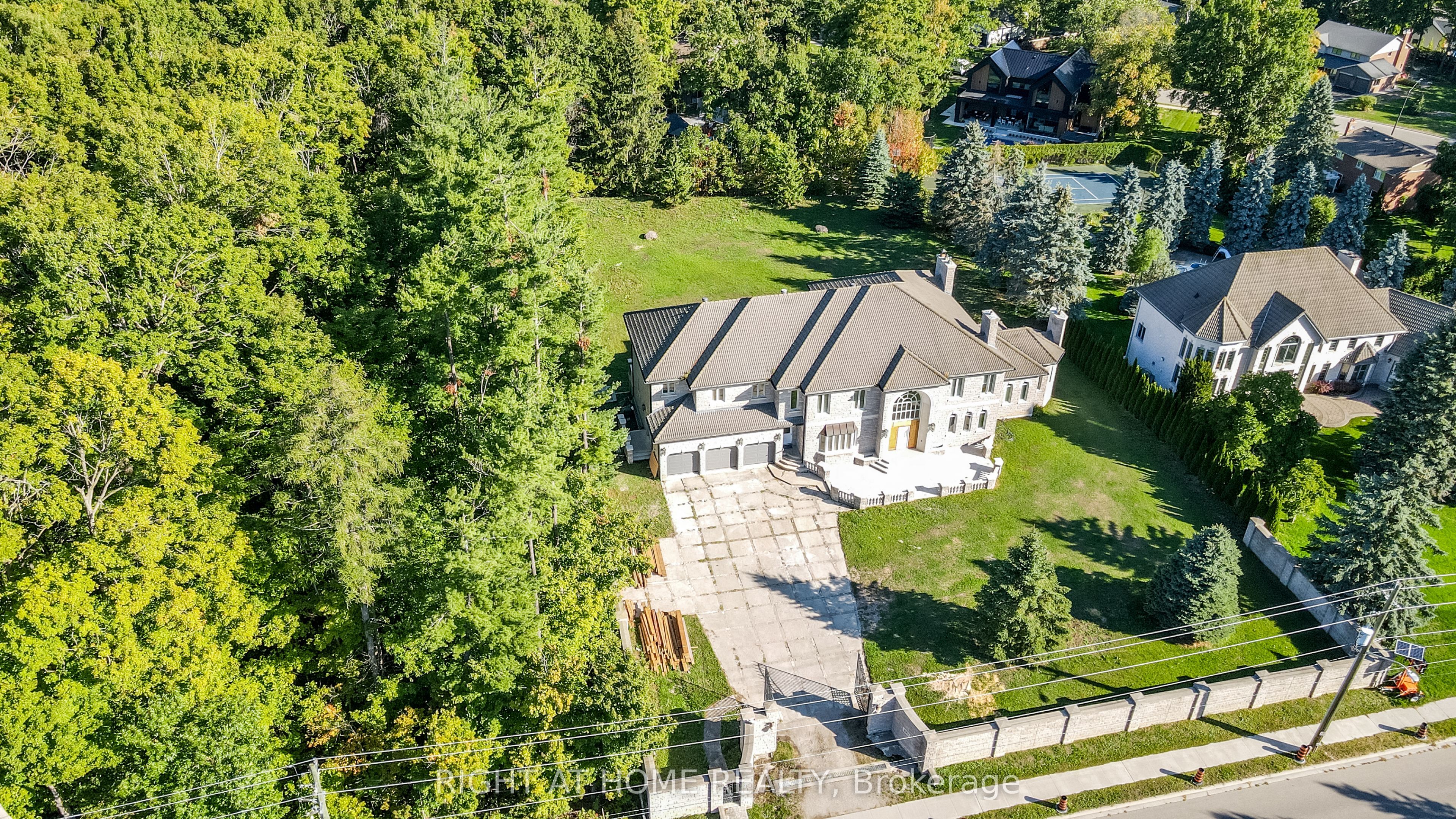 290 Tollendal Mill Road Property Photo 2