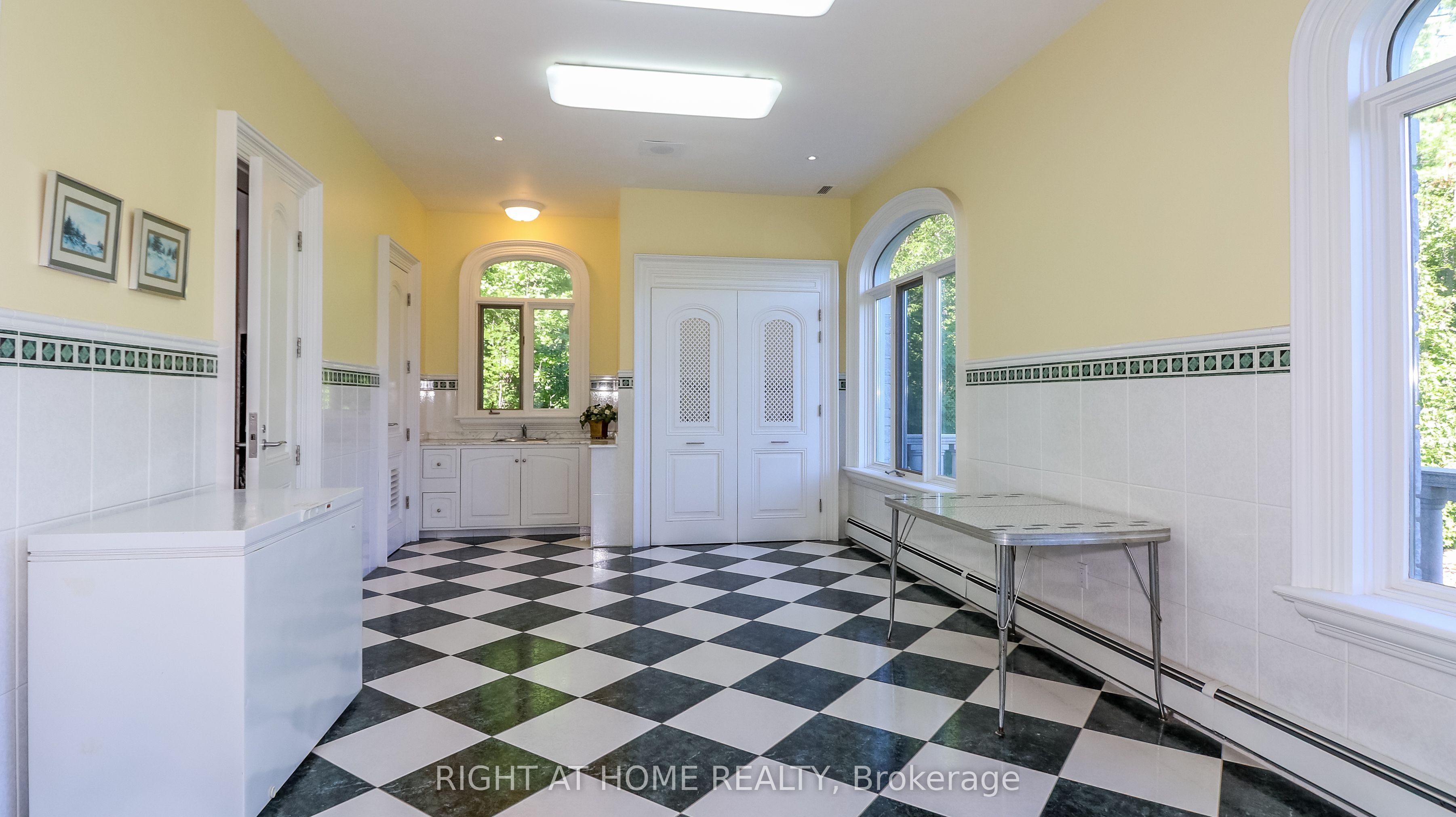 290 Tollendal Mill Road Property Photo 17