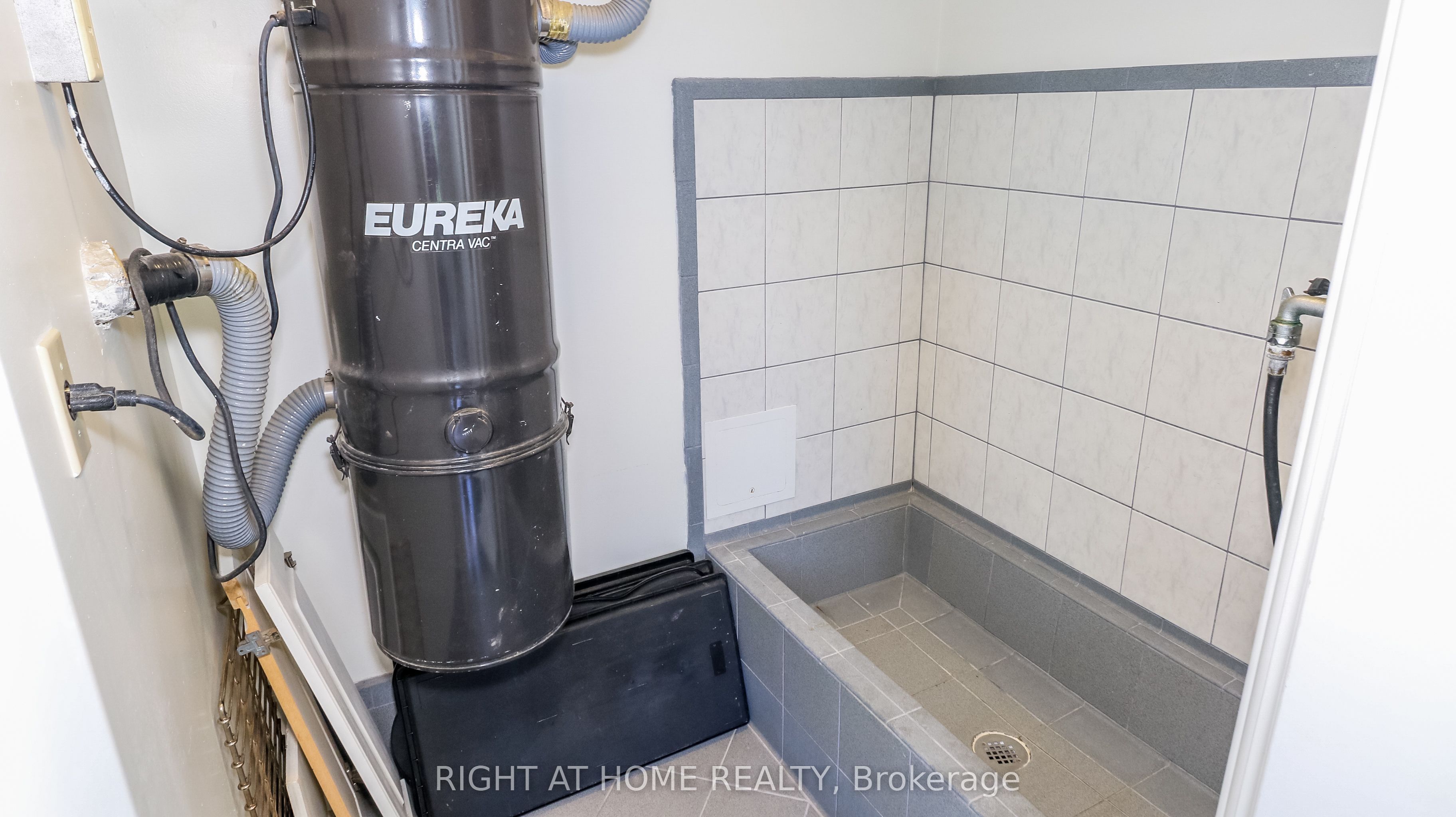 290 Tollendal Mill Road Property Photo 19