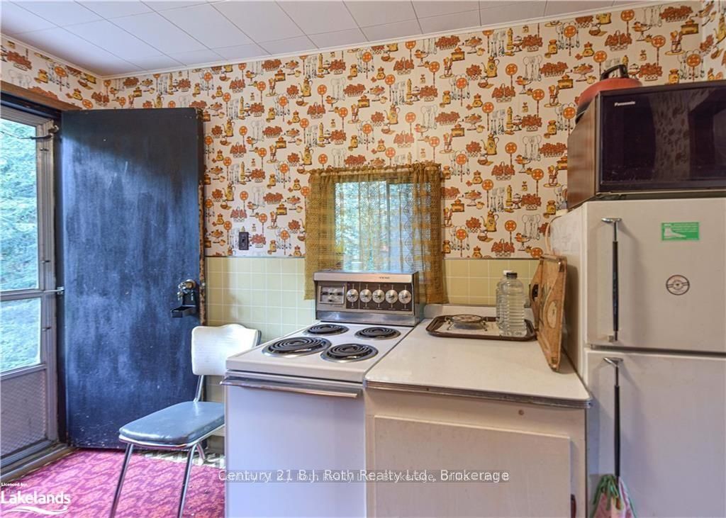 6571 Pioneer Village Lane Property Photo 8