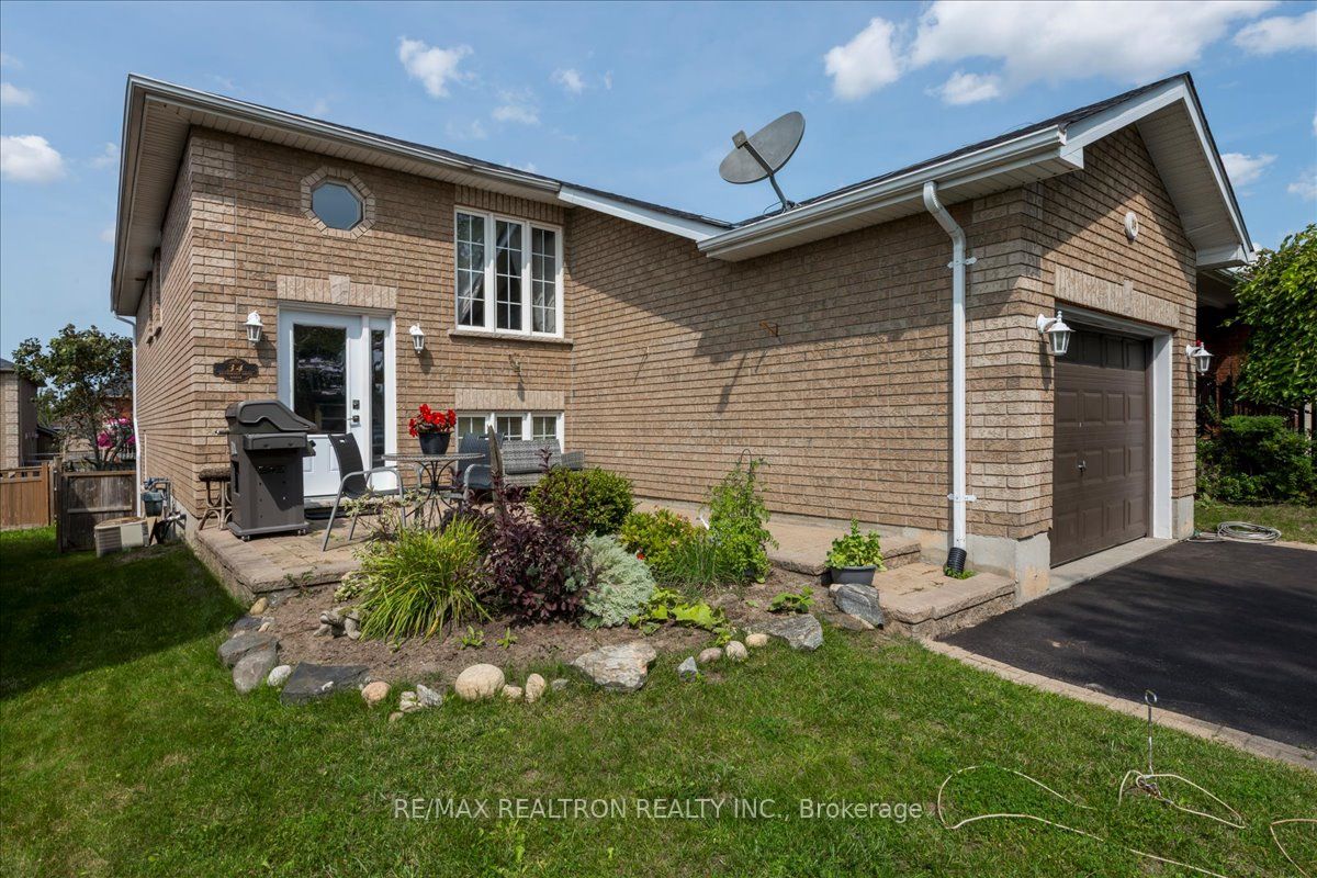 34 Butternut Drive Property Photo 2