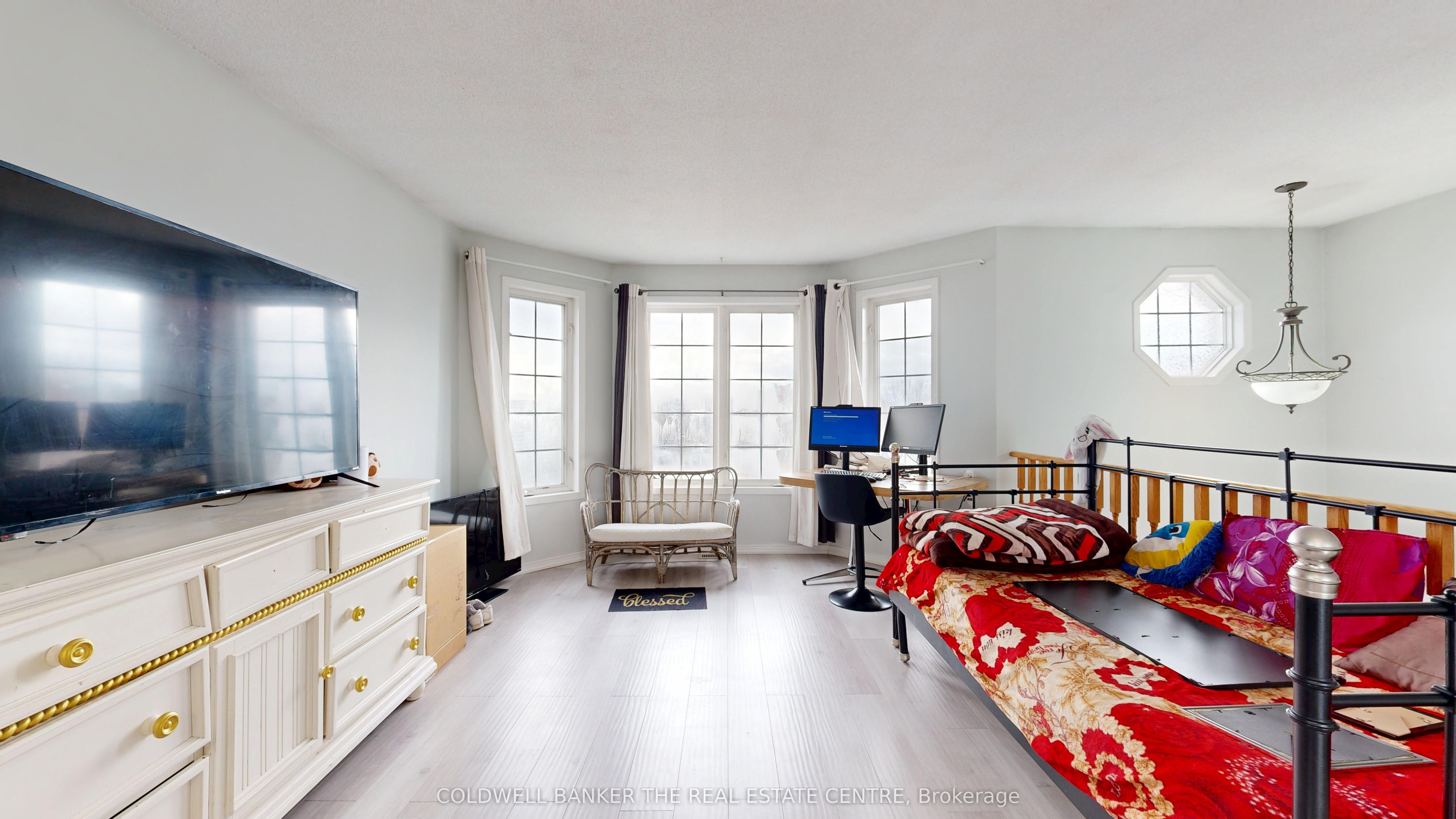 62 Ambler Bay Property Photo 4