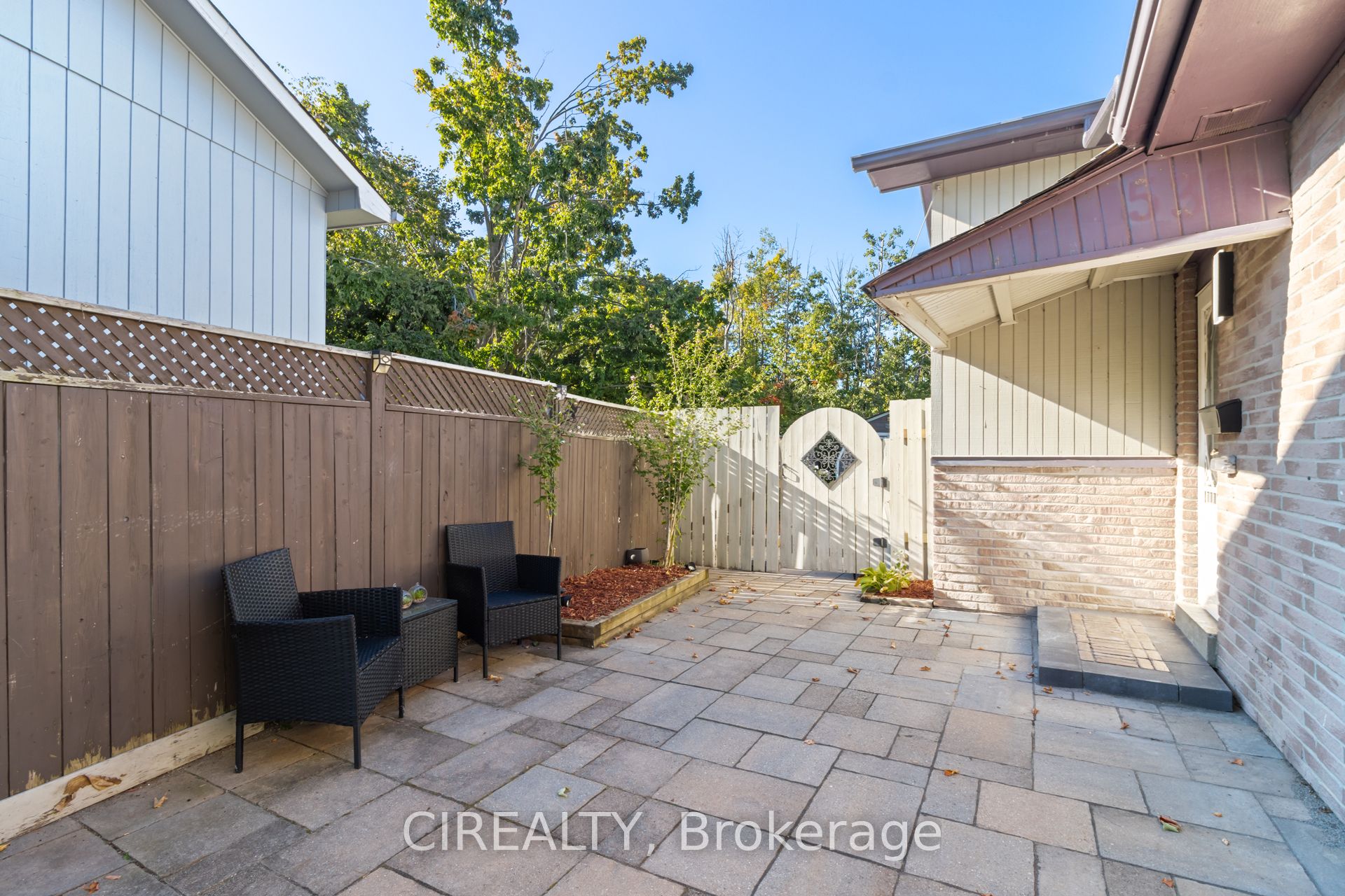 53 Christie Crescent Property Photo 4