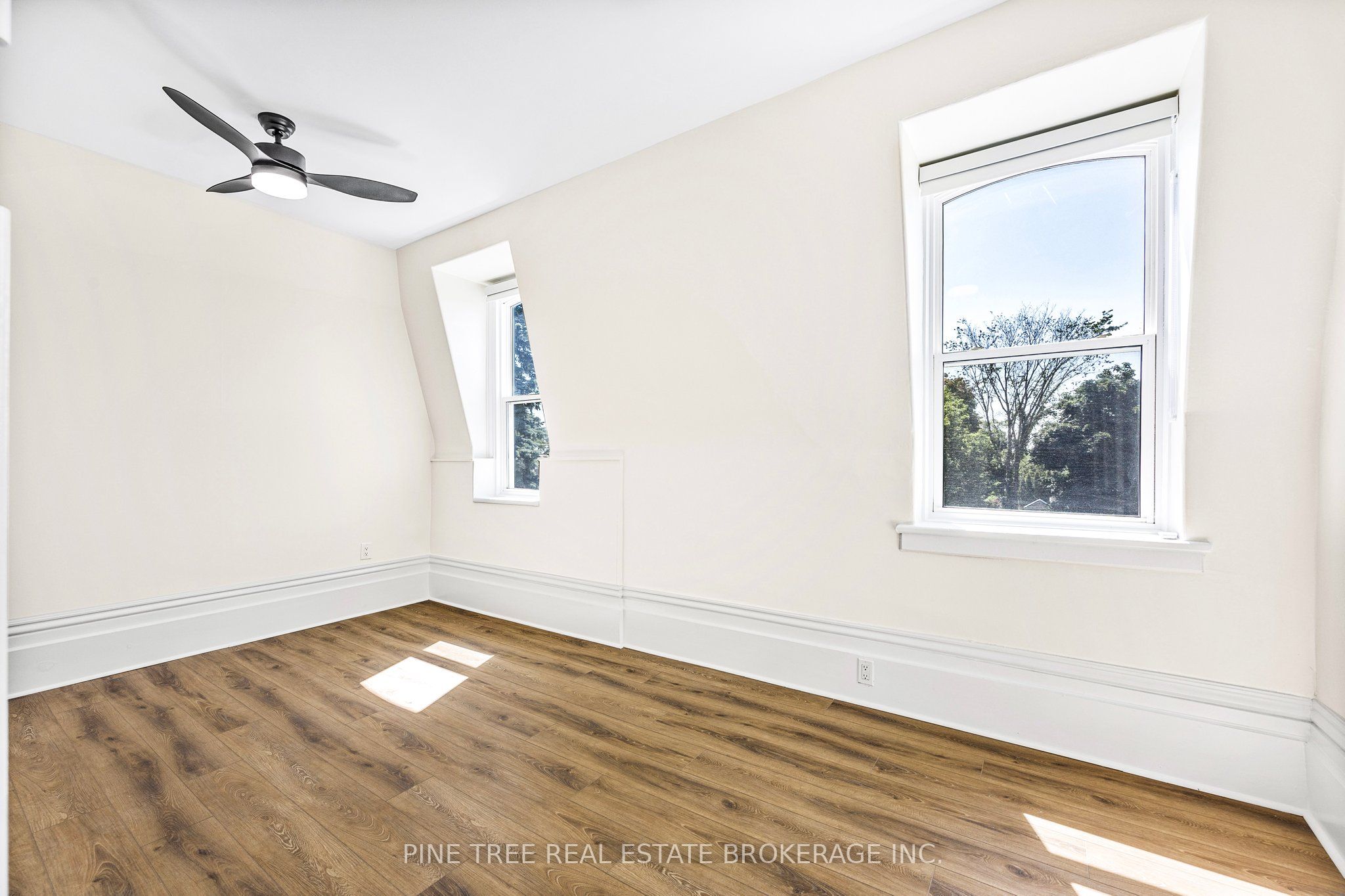 105 Toronto Street 1 Property Photo 18