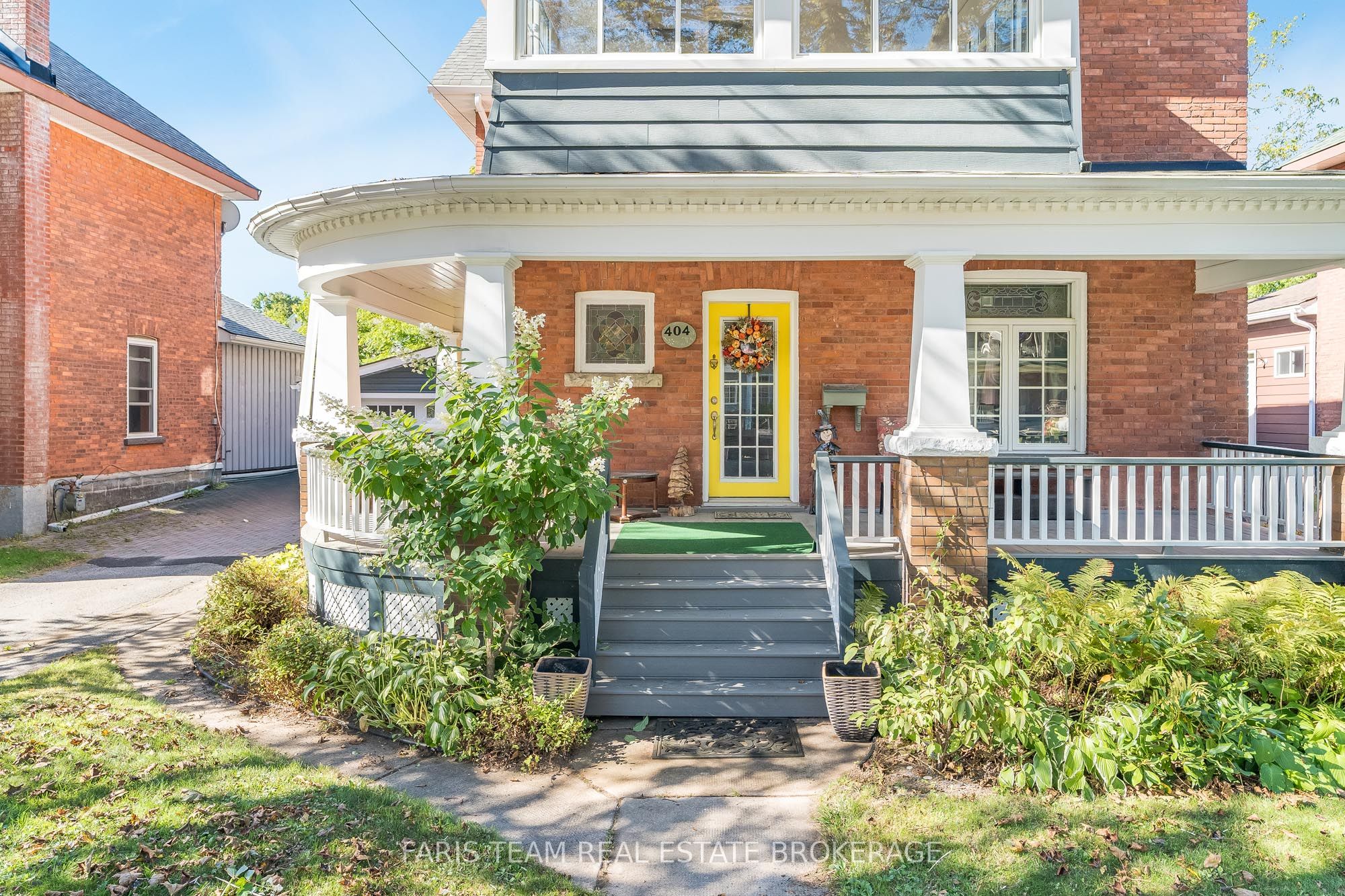 404 Manly Street Property Photo 4