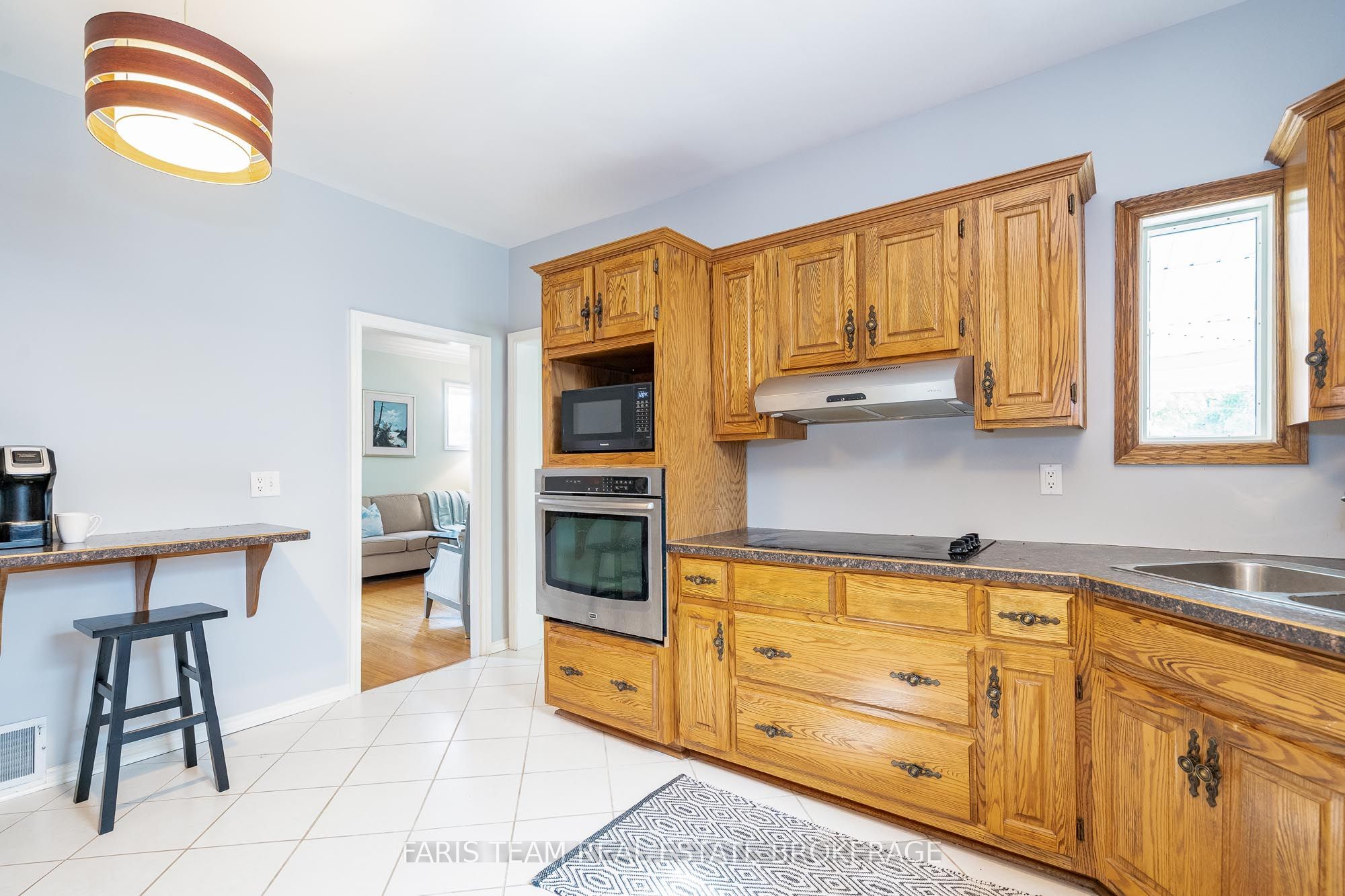 404 Manly Street Property Photo 8