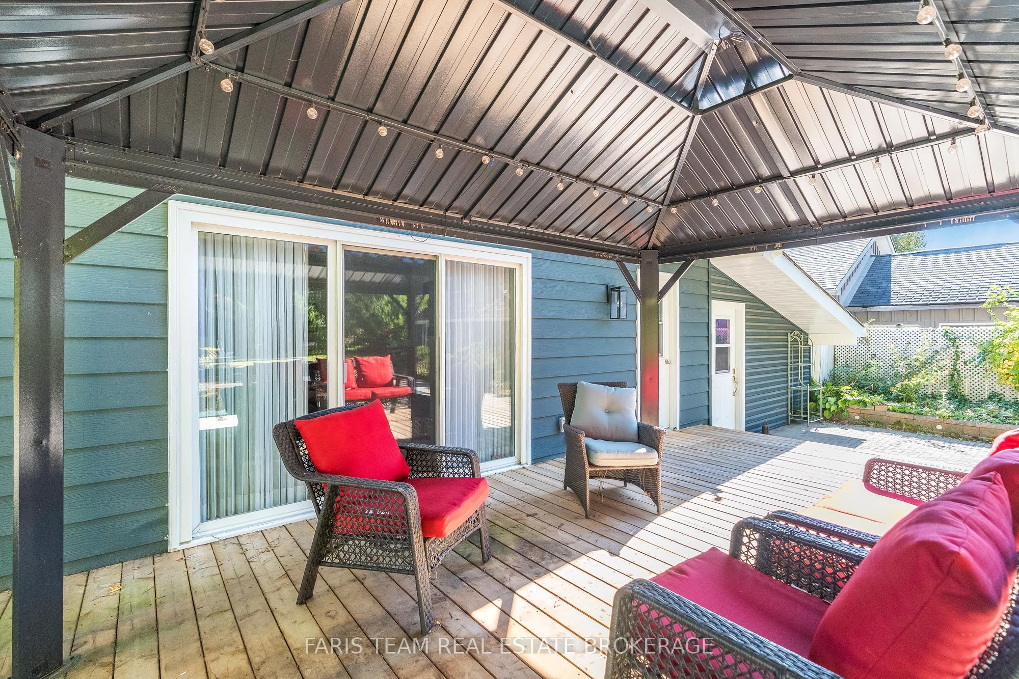 404 Manly Street Property Photo 31