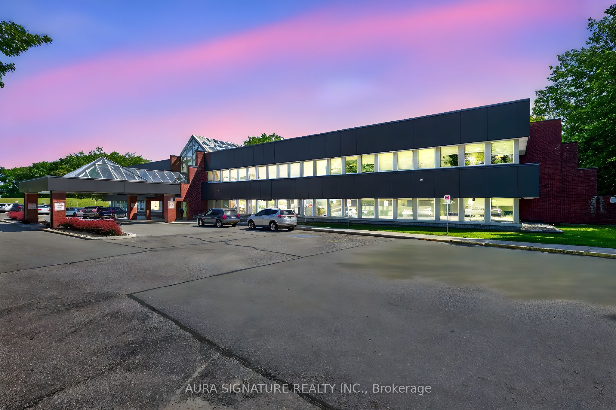 240 Penetanguishene Road 203B Property Photo 1