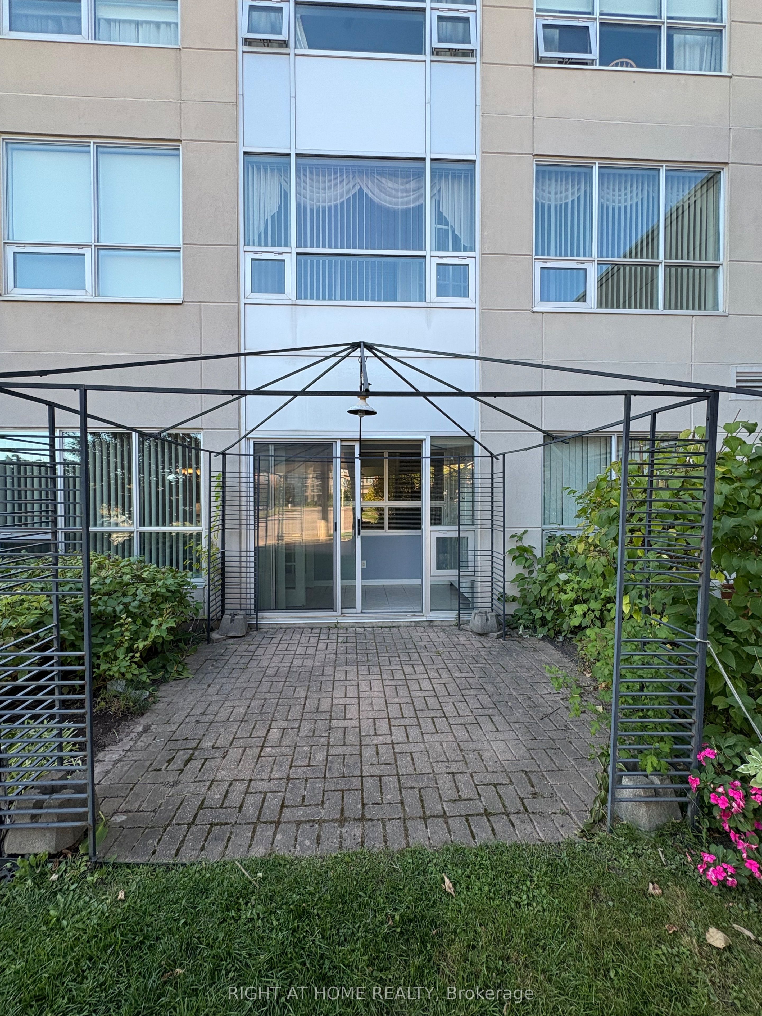 90 Dean Avenue 101 Property Photo 28