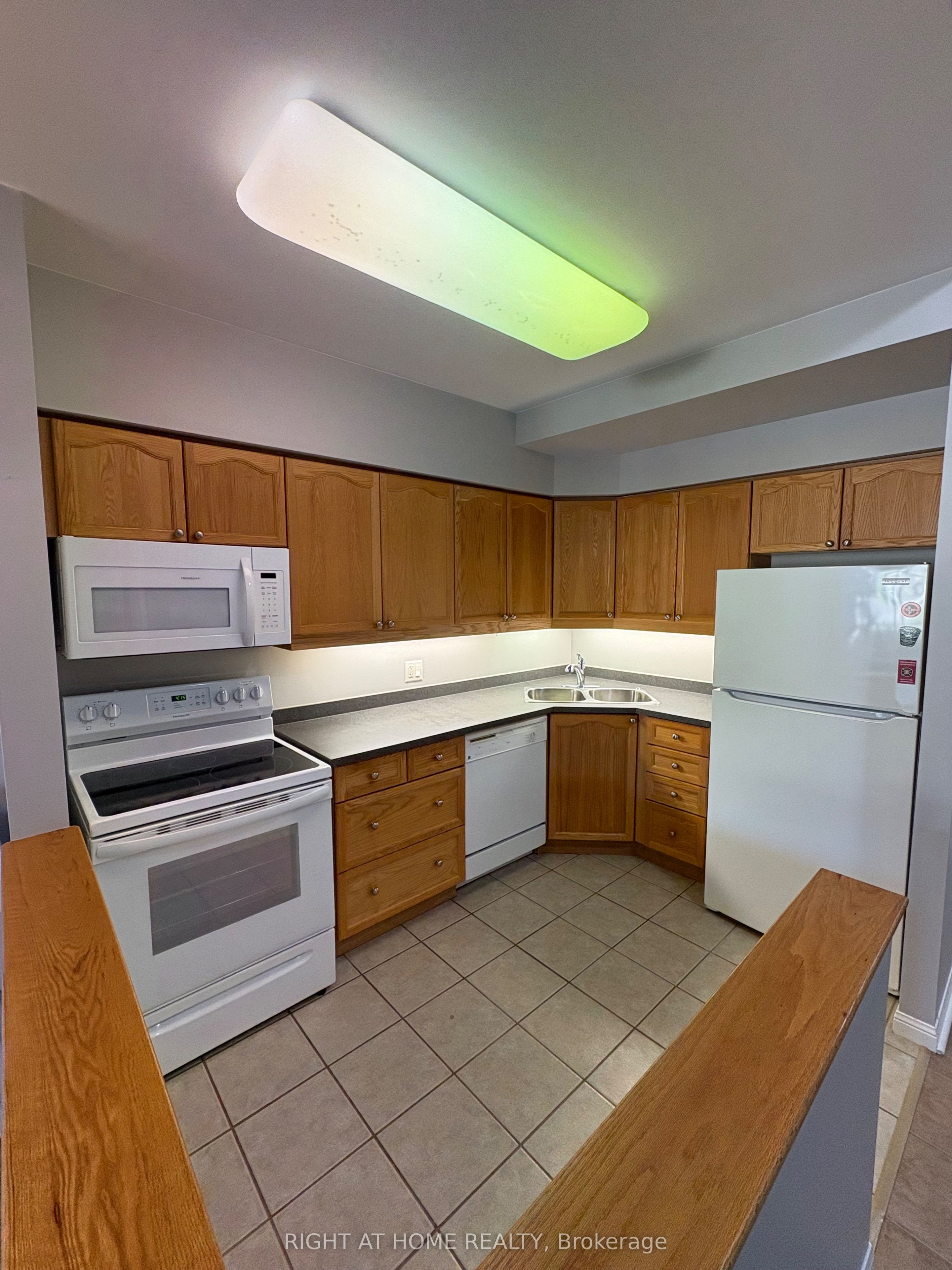 90 Dean Avenue 101 Property Photo 33