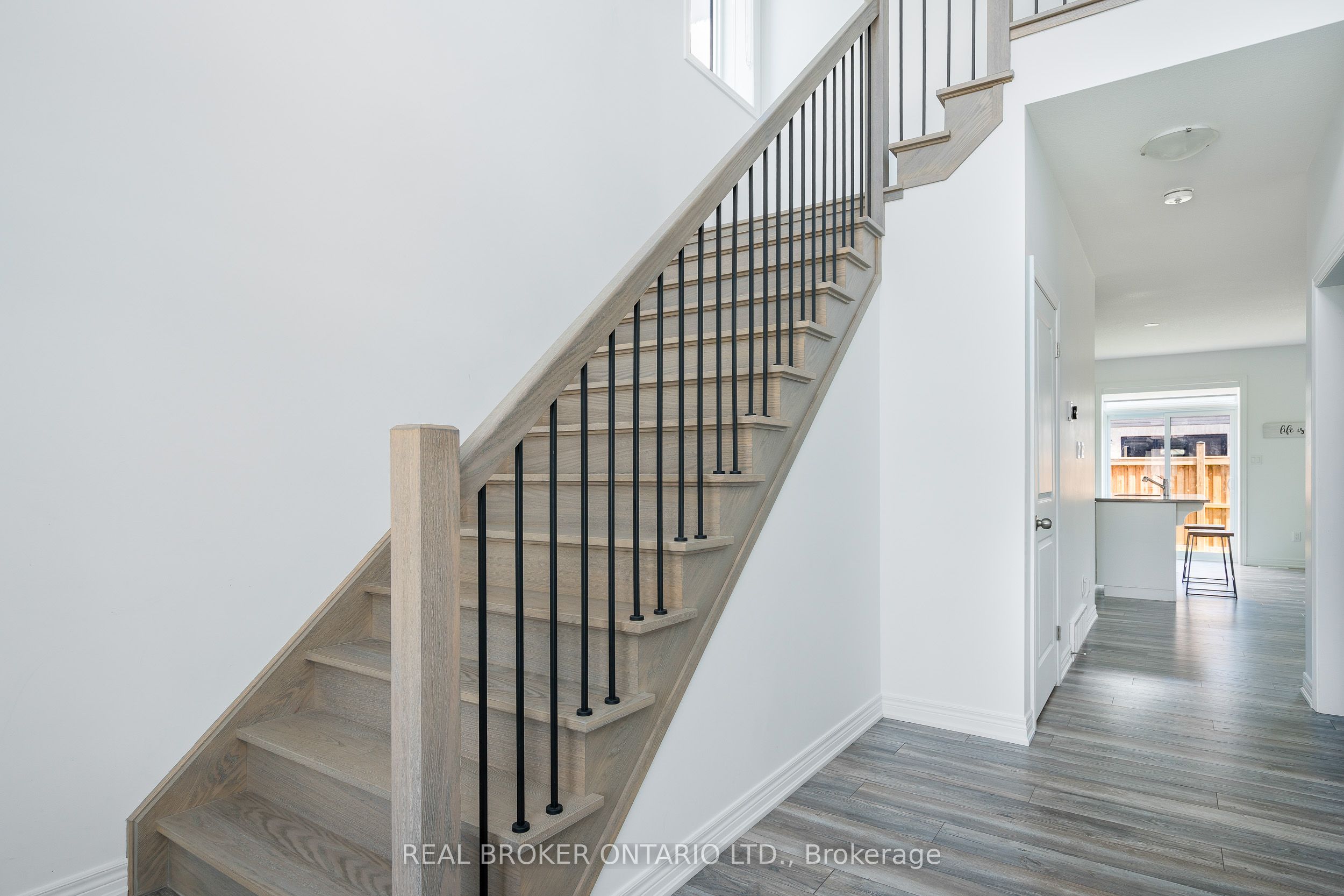 23 Kerr Street Property Photo 7