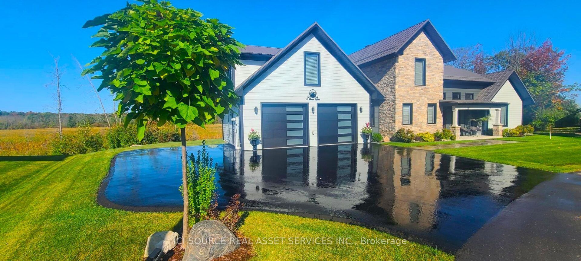 18 Swan Lane Property Photo 1