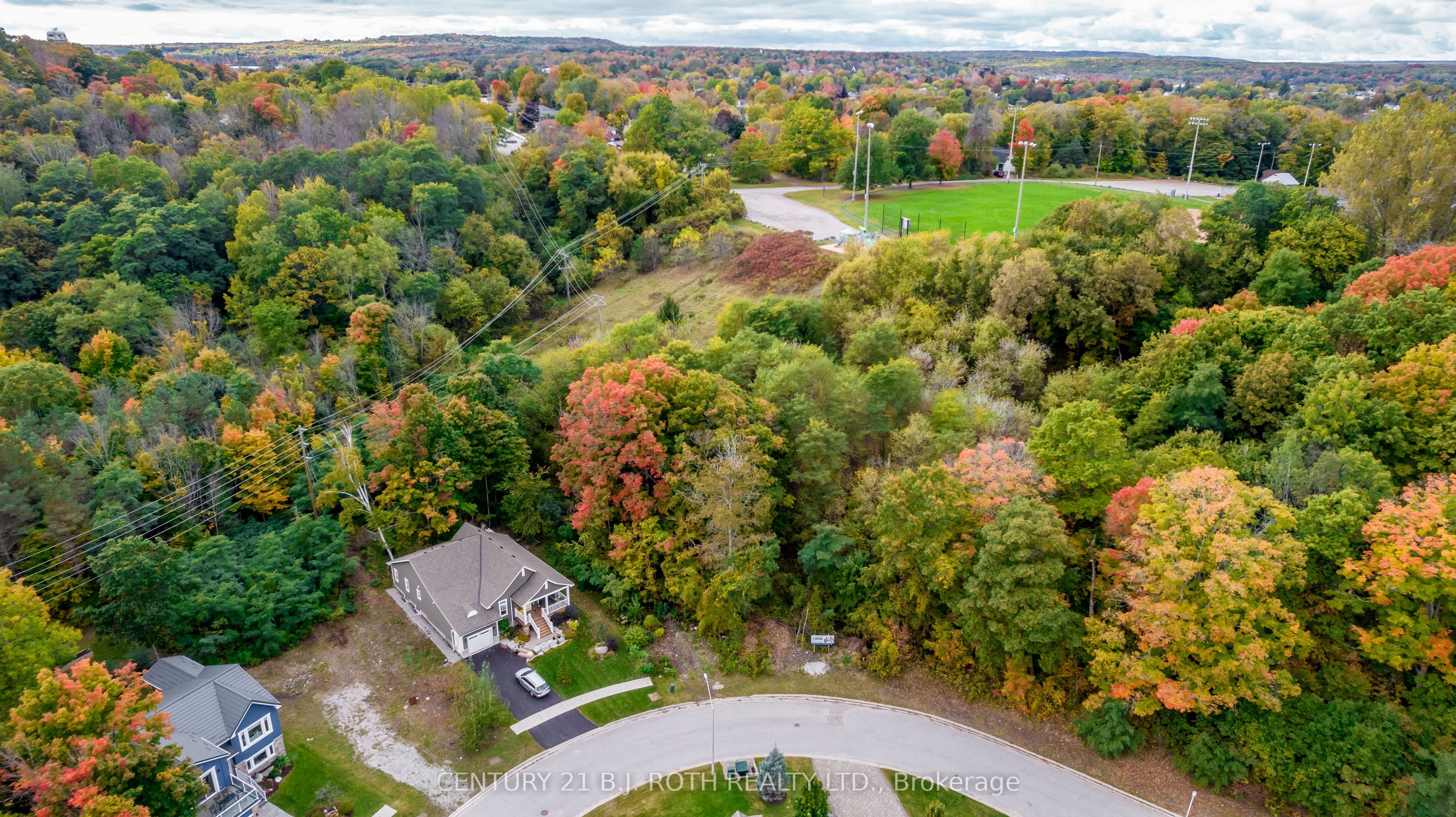 548 Taylor Dr Property Photo 4