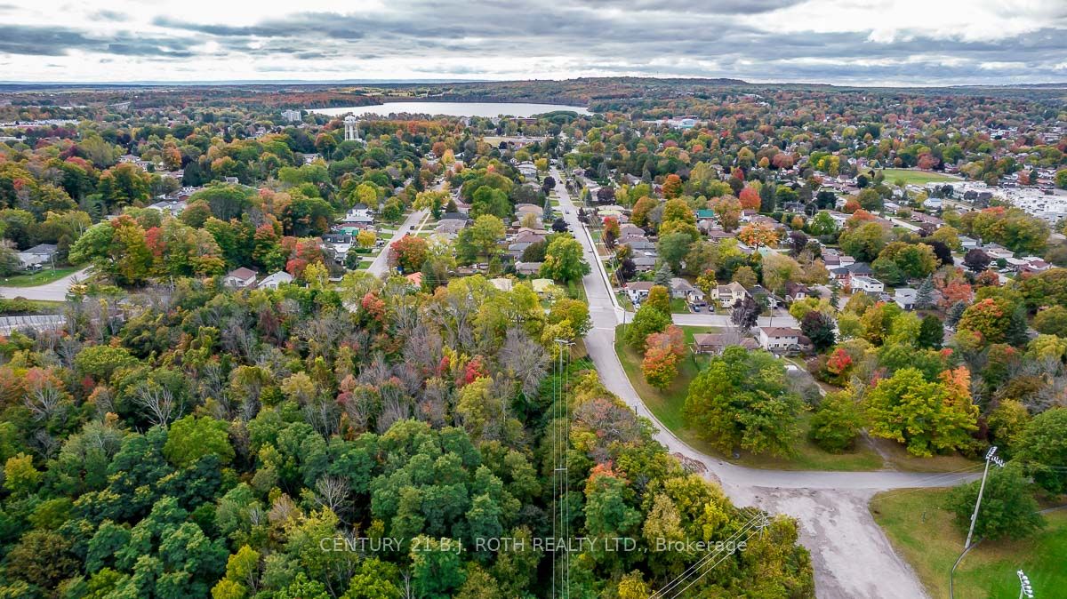 548 Taylor Dr Property Photo 17