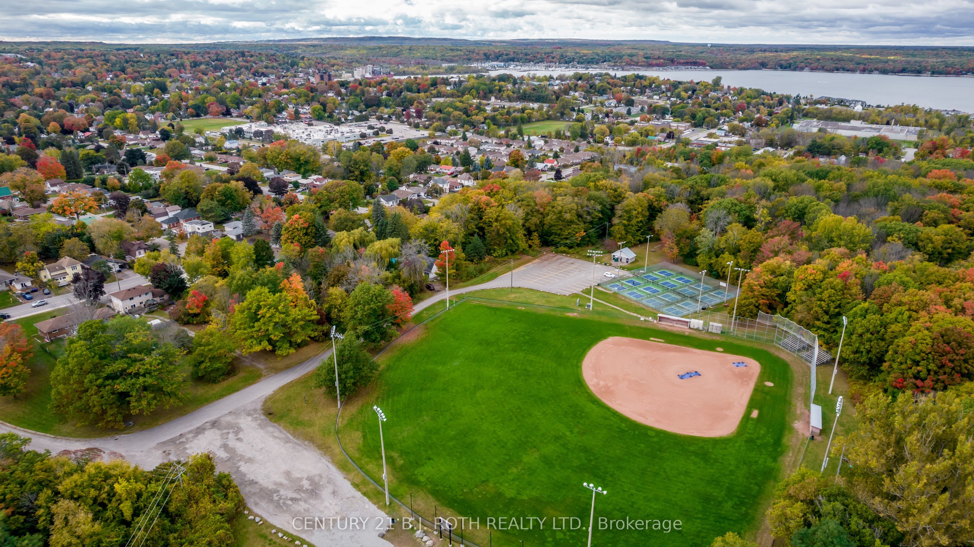548 Taylor Dr Property Photo 18