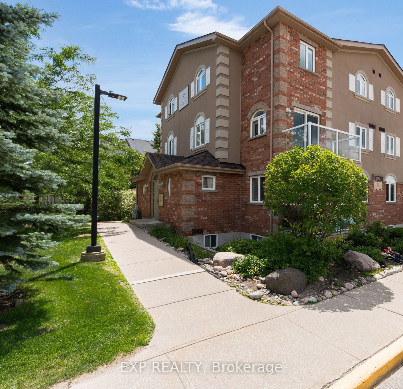 135 Sydenham Wls Property Photo 1