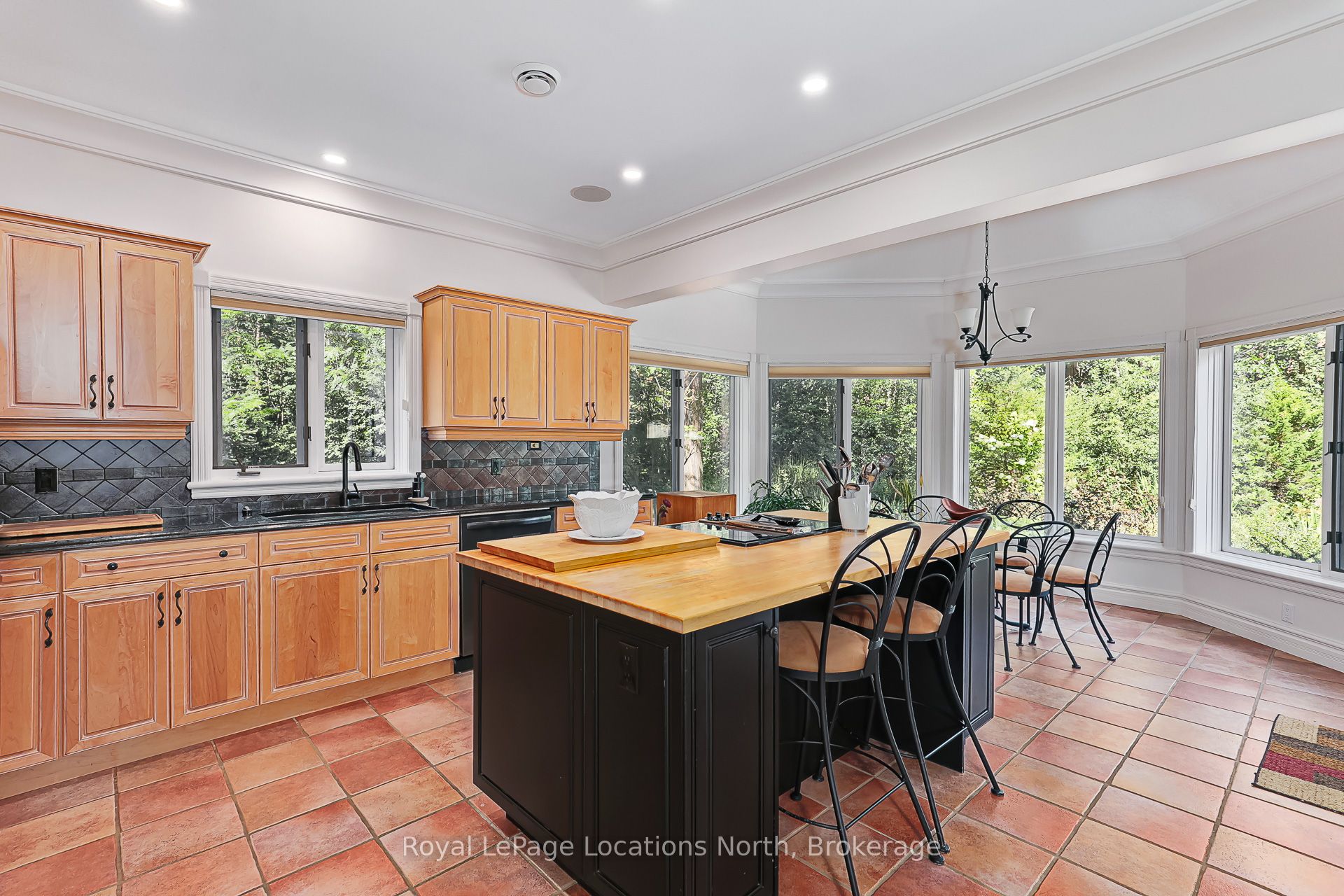 6 Alpine Court Property Photo 13