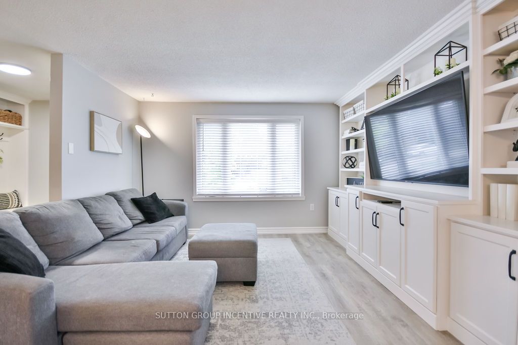 29 Wells Crescent Property Photo 6