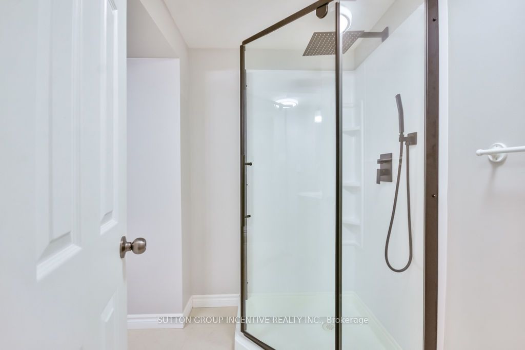 29 Wells Crescent Property Photo 20