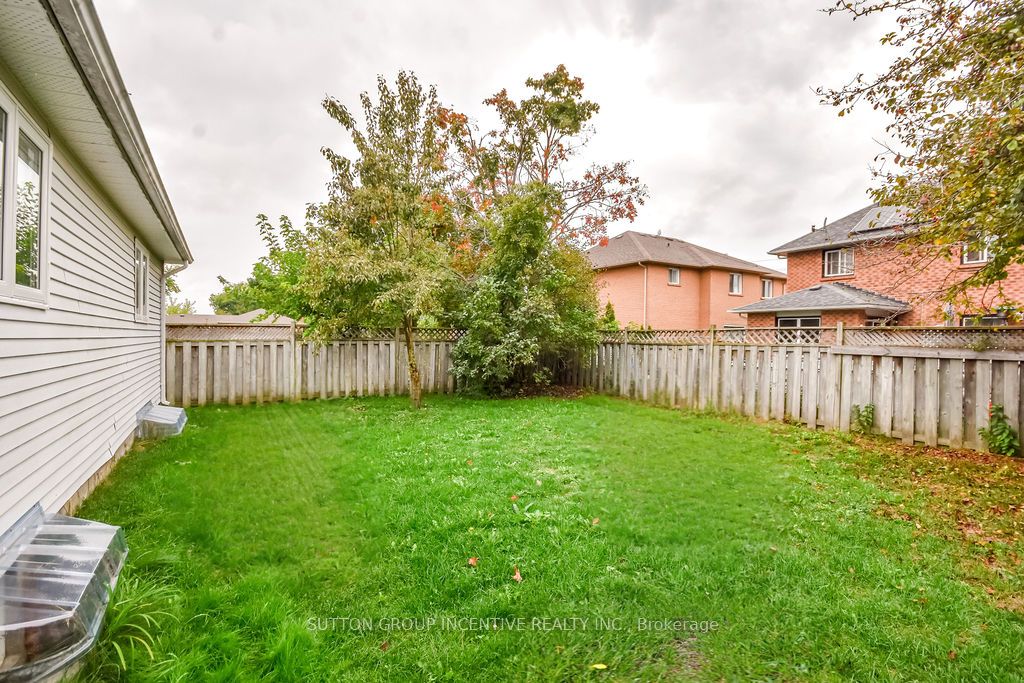 29 Wells Crescent Property Photo 24