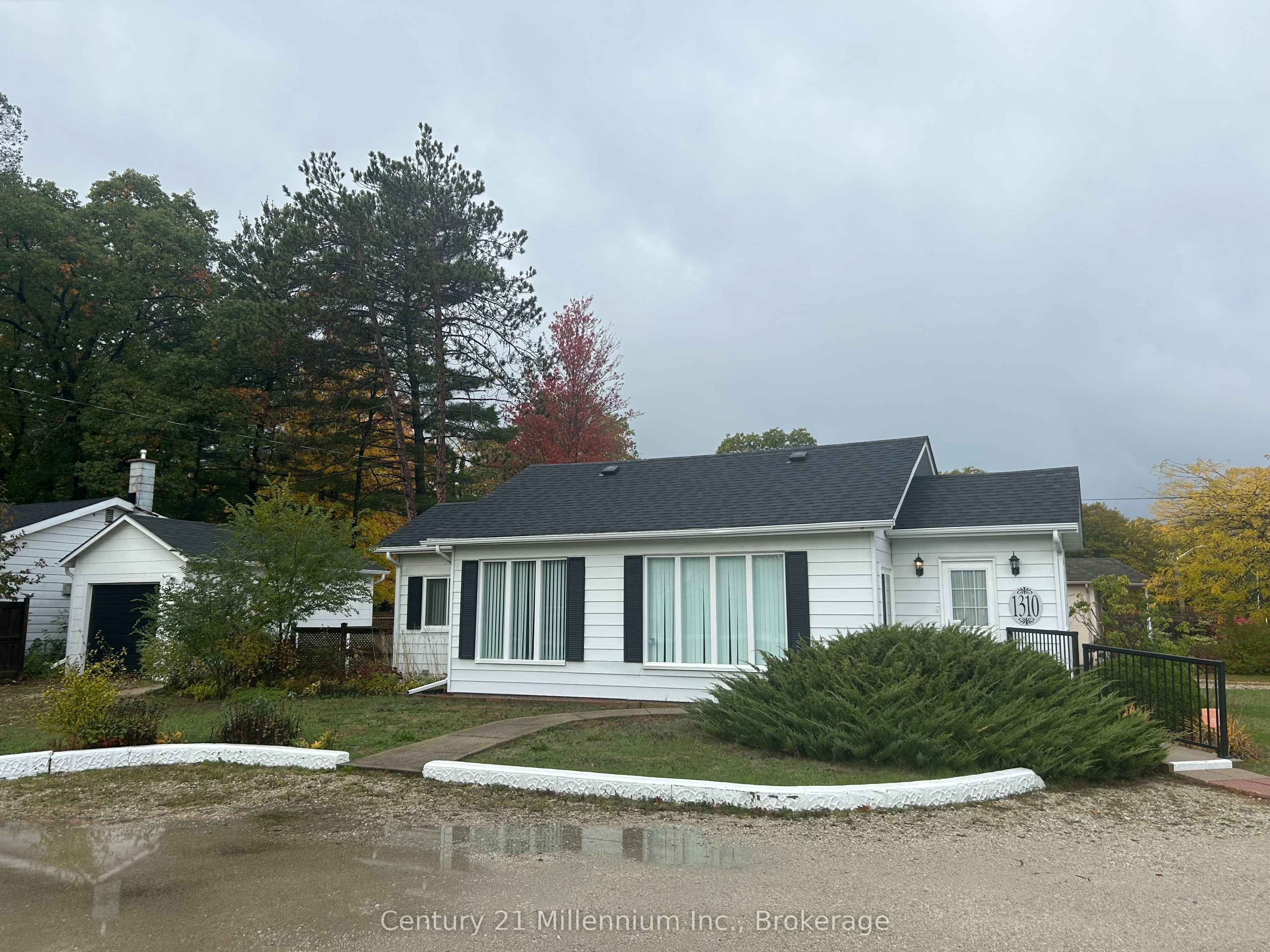 1310 Mosley Street Property Photo 1