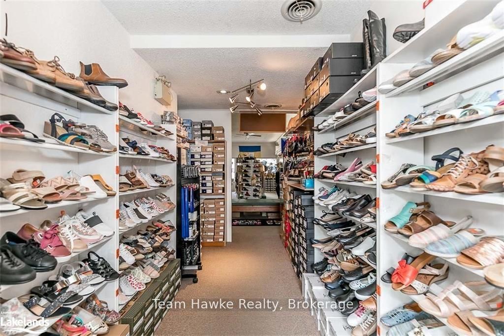 261 King Street Property Photo 5