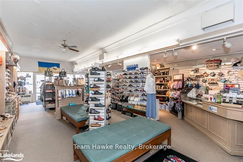 261 King Street Property Photo 6