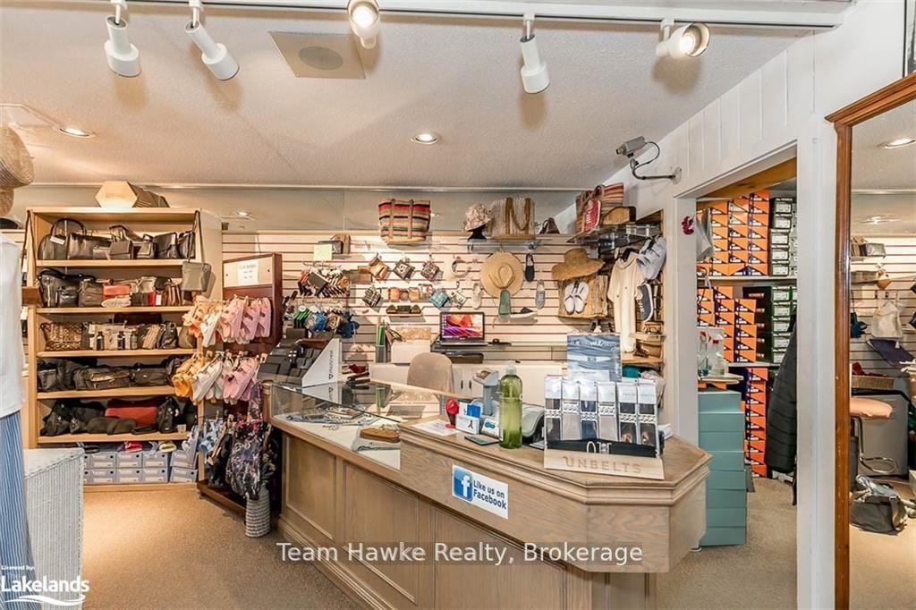 261 King Street Property Photo 7