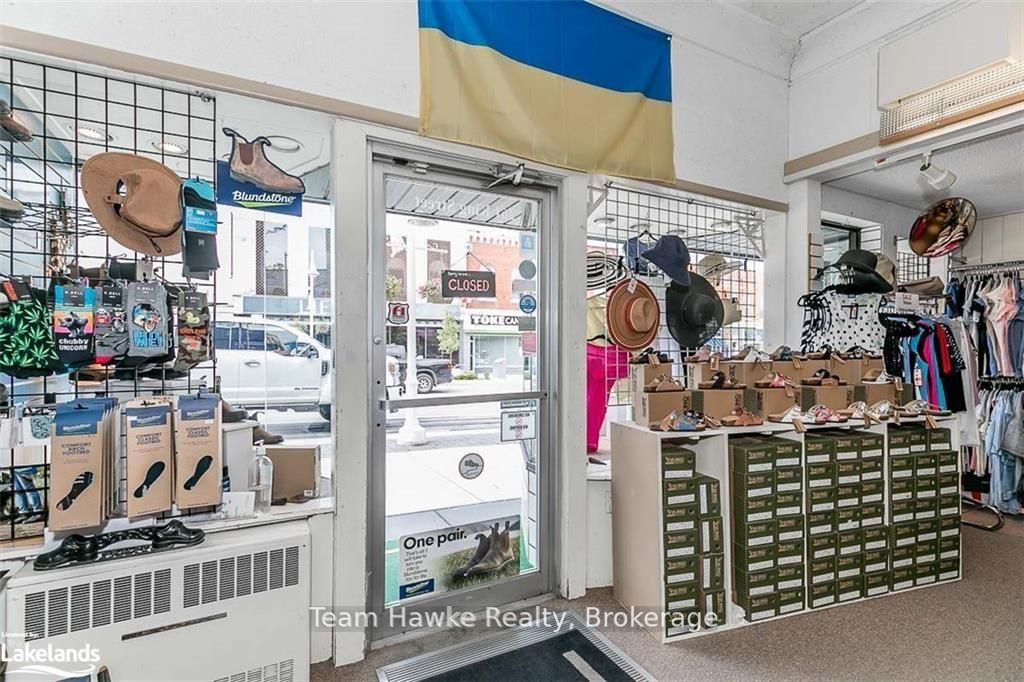 261 King Street Property Photo 13