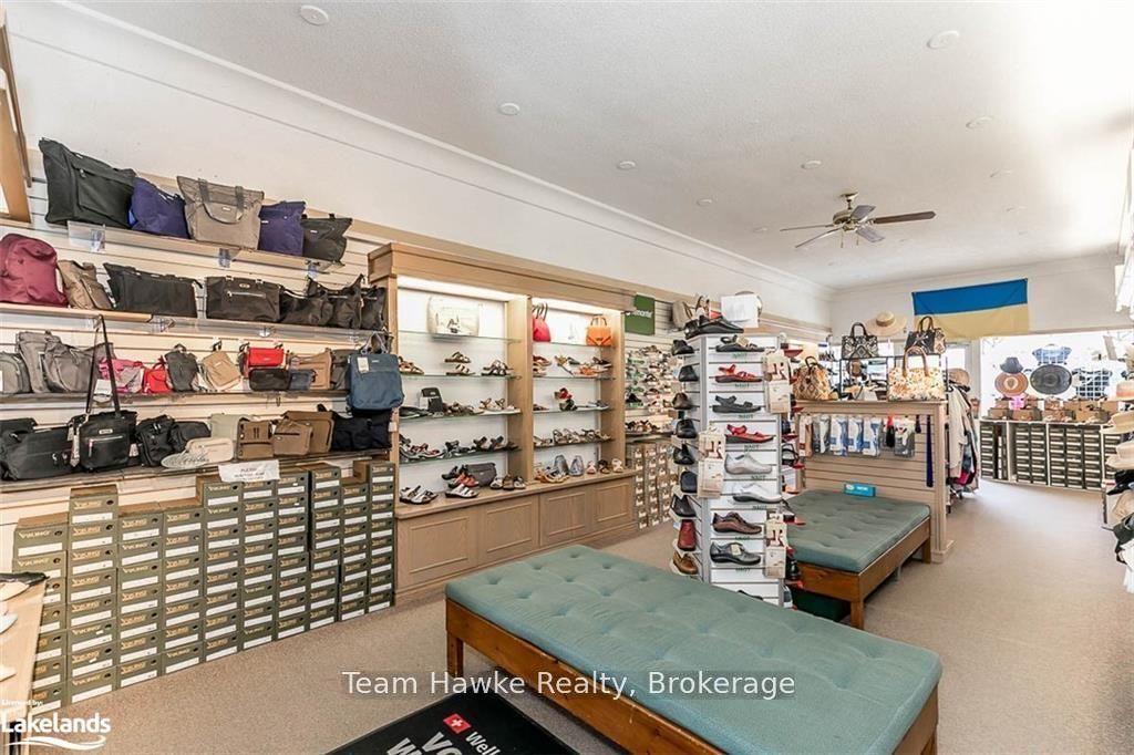 261 King Street Property Photo 15