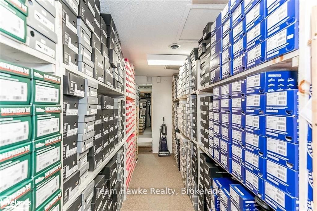 261 King Street Property Photo 21