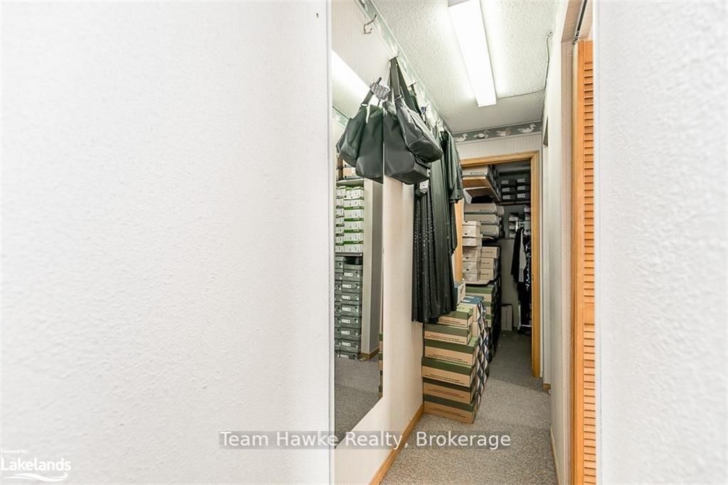 261 King Street Property Photo 23