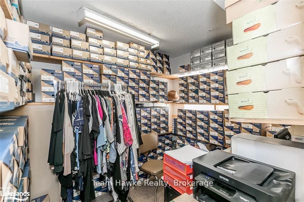 261 King Street Property Photo 26